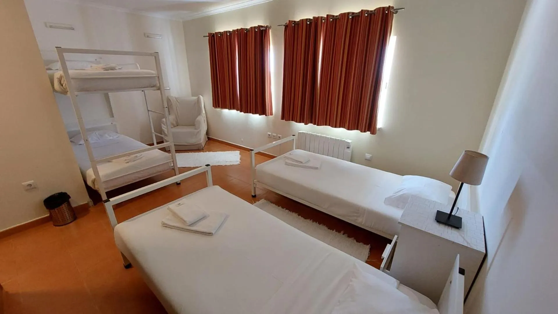 Bed in HI Alfeizerão – Pousada de Juventude