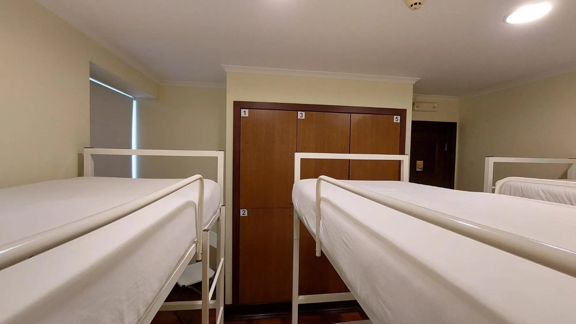 Bed in HI Alfeizerão – Pousada de Juventude