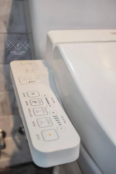 Plubpla Samut River Villas