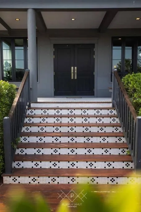 Plubpla Samut River Villas