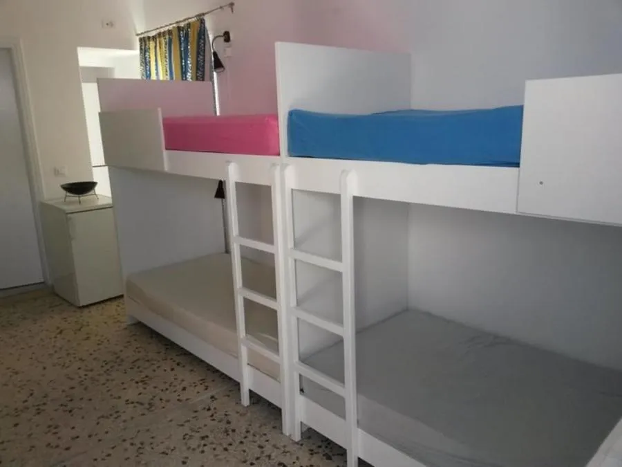 Bed in Fira Backpackers Place