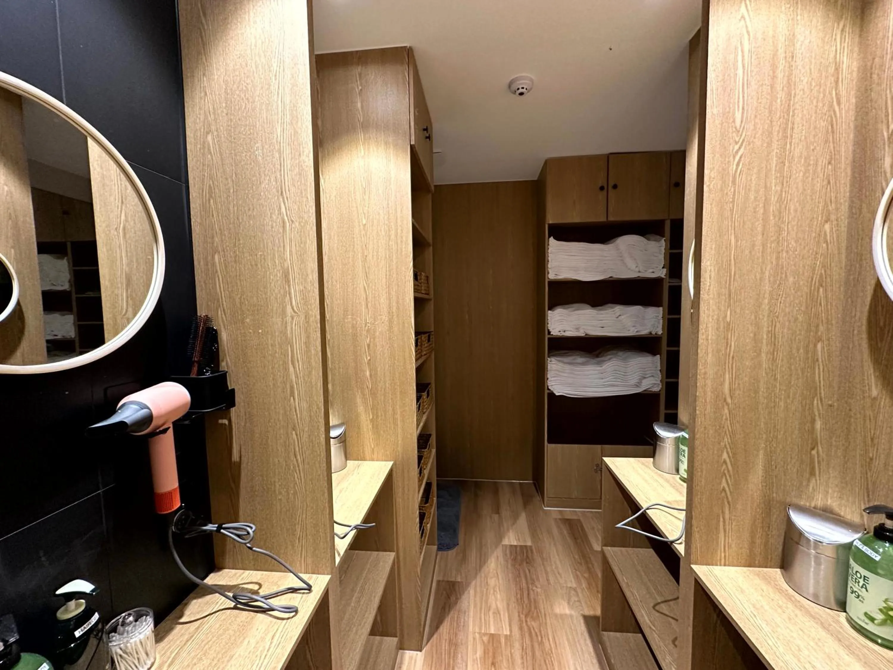 Shower in Nomad Live Hostel