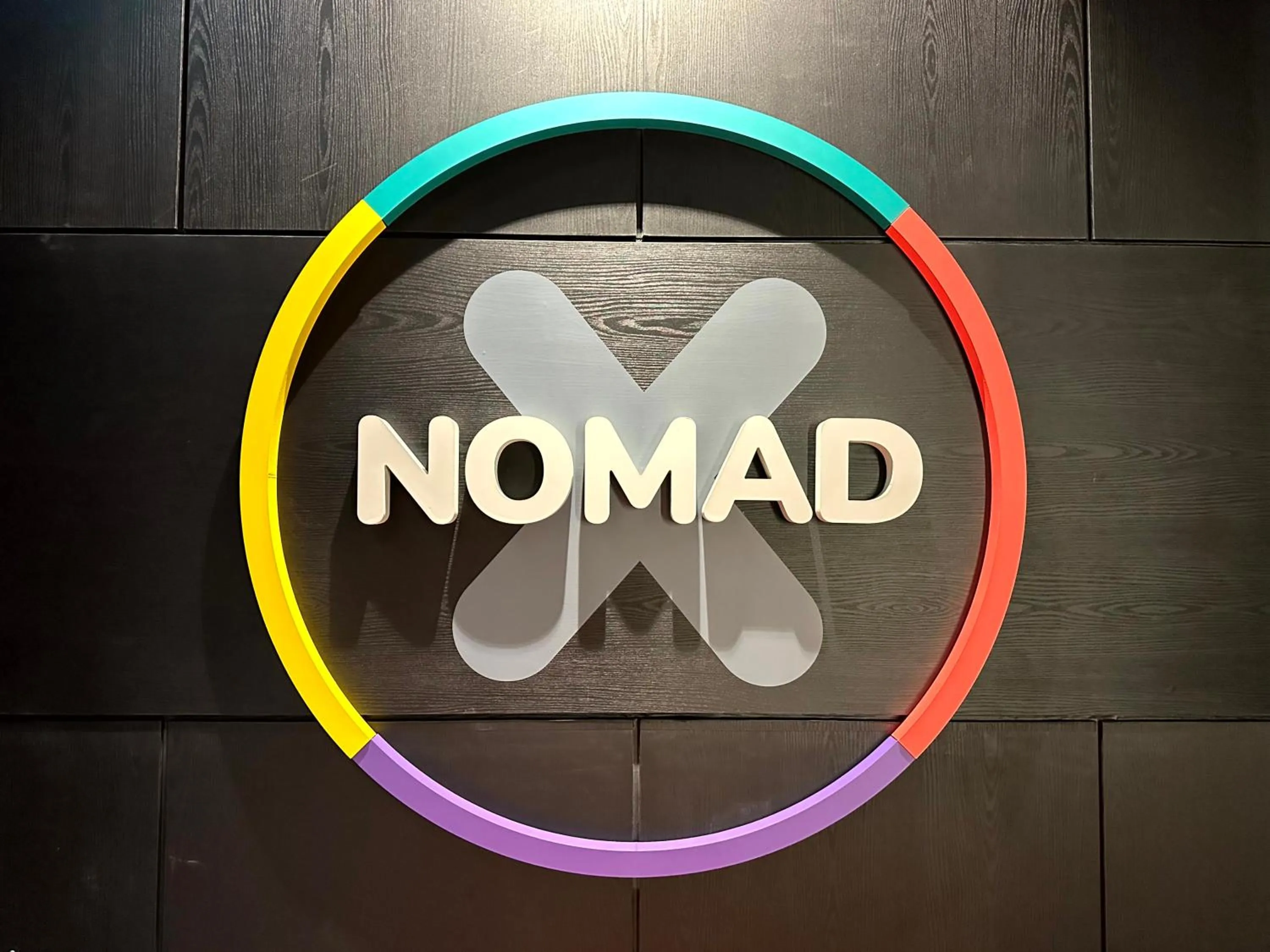 Facade/entrance in Nomad Live Hostel