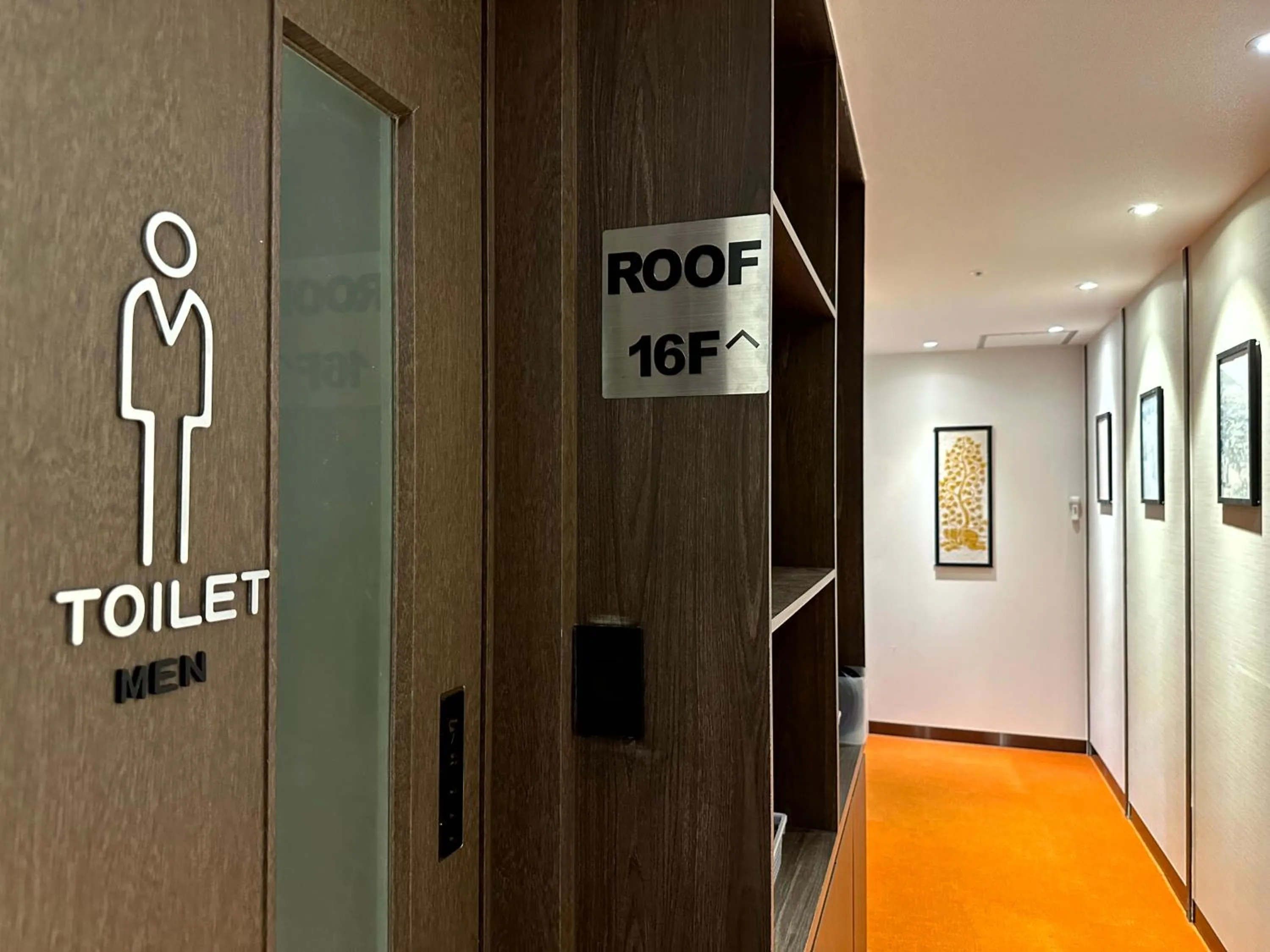 Area and facilities in Nomad Live Hostel