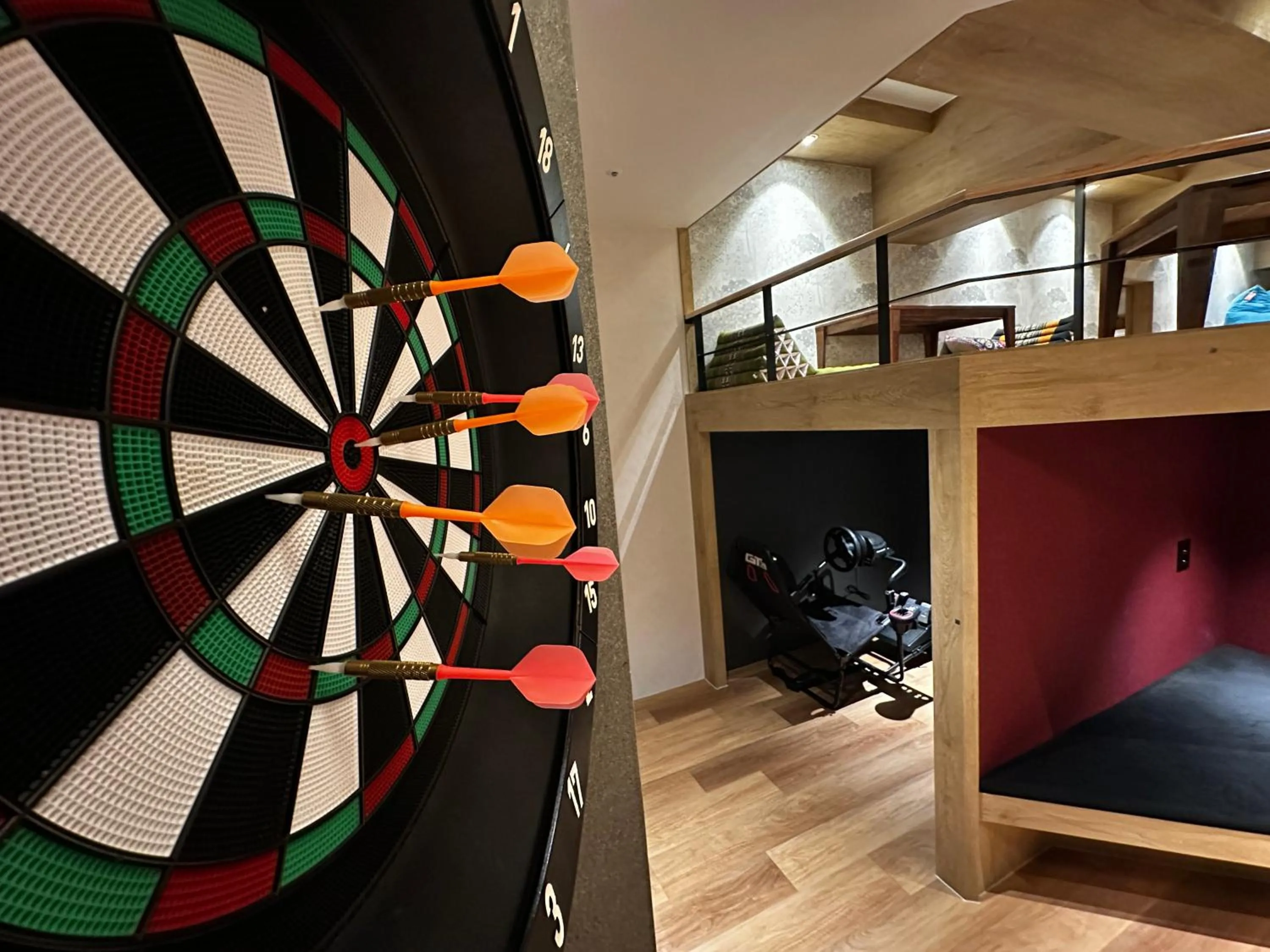 Darts in Nomad Live Hostel