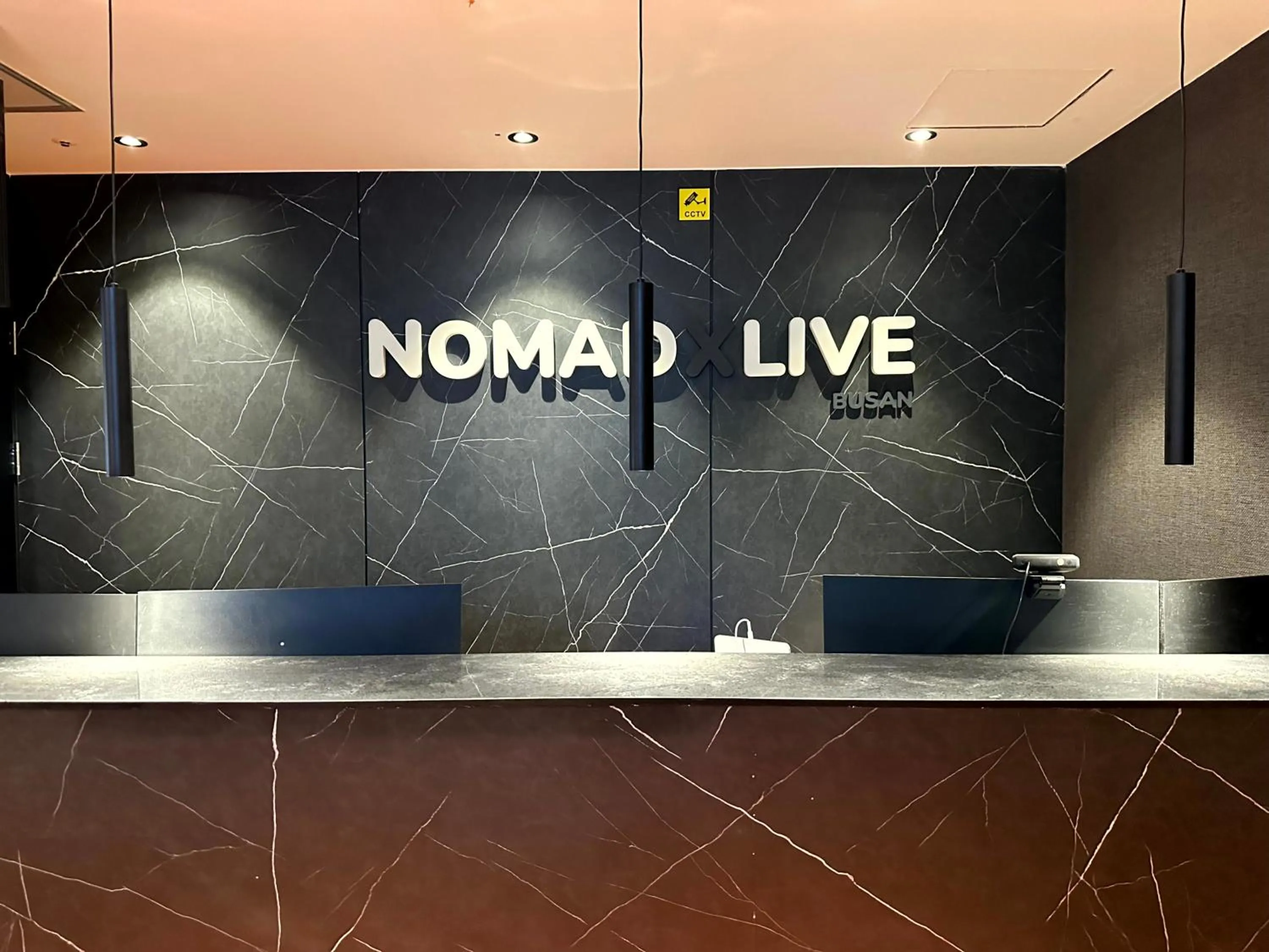 Lobby or reception in Nomad Live Hostel