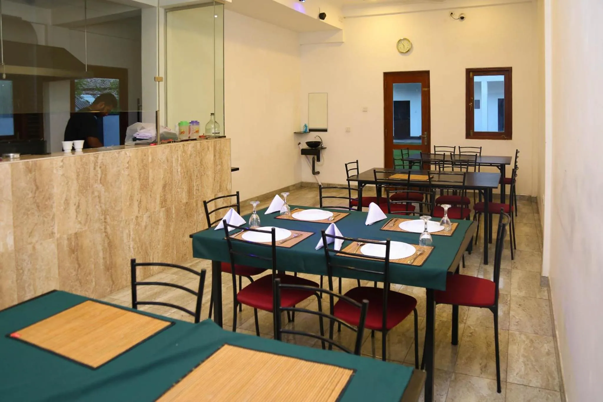 Restaurant/places to eat in White horse mirissa