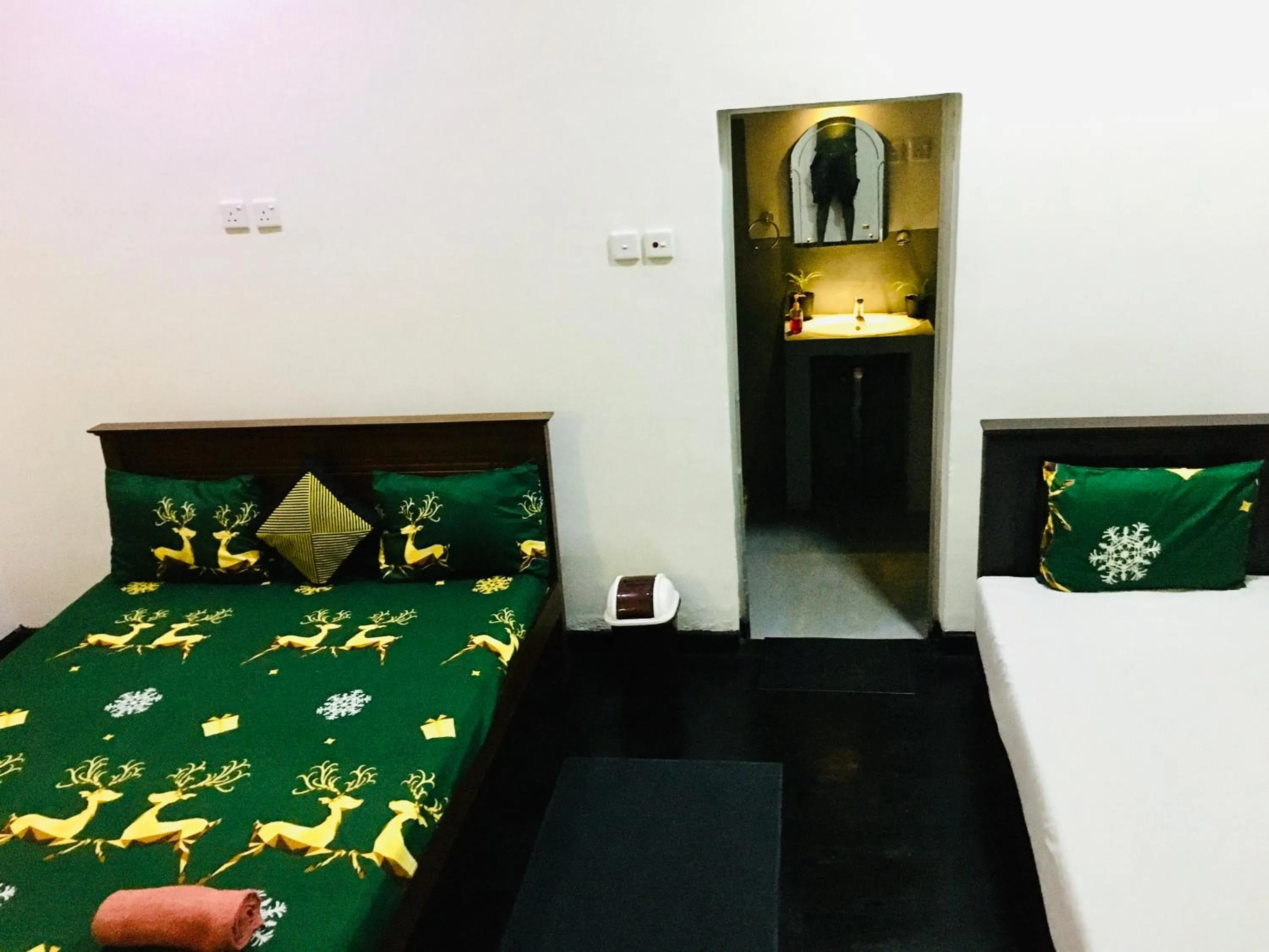 Bed in White horse mirissa