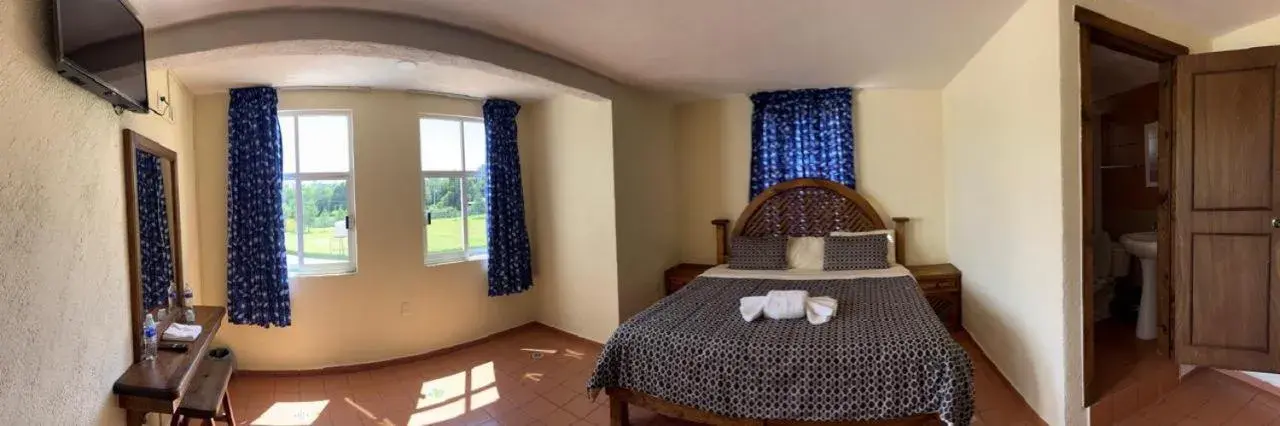 Deluxe Double or Twin Room in Hotel Renacer Deluxe Double or Twin Room in Hotel Renacer