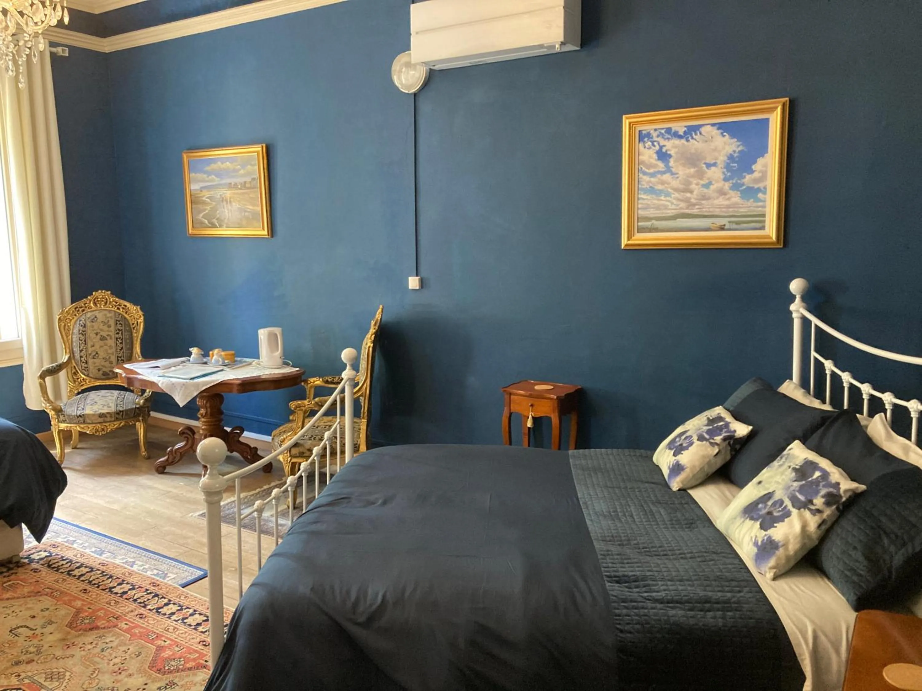 air conditioner, Bed in La Villa Celine