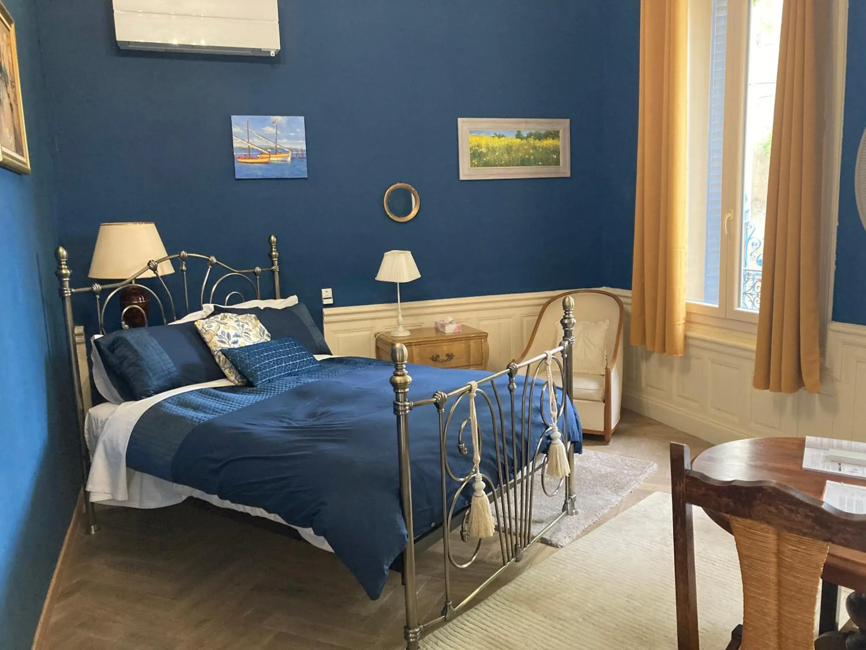 Double Room with Private Bathroom in La Villa Celine Double Room with Private Bathroom in La Villa Celine