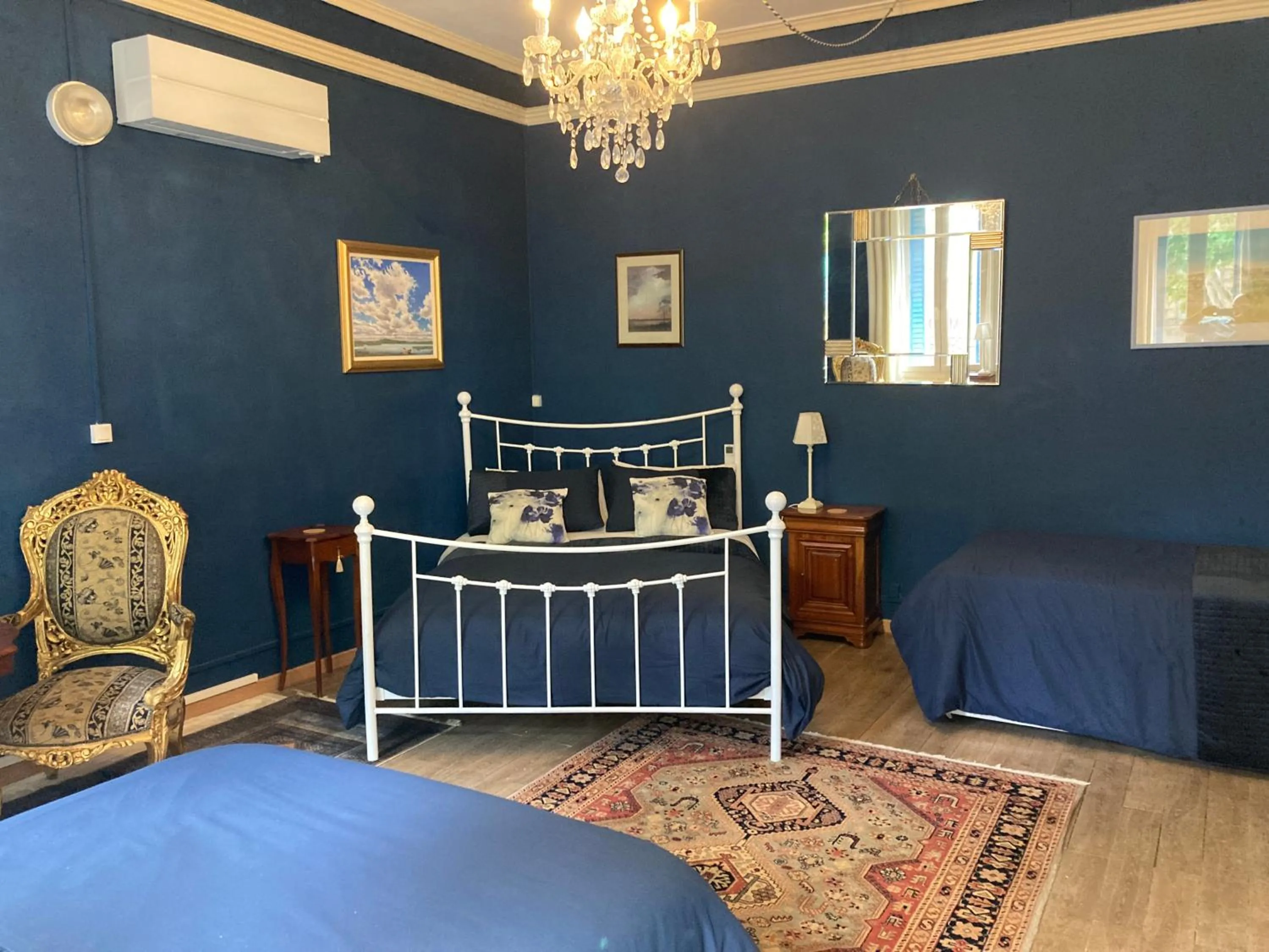 air conditioner, Bed in La Villa Celine