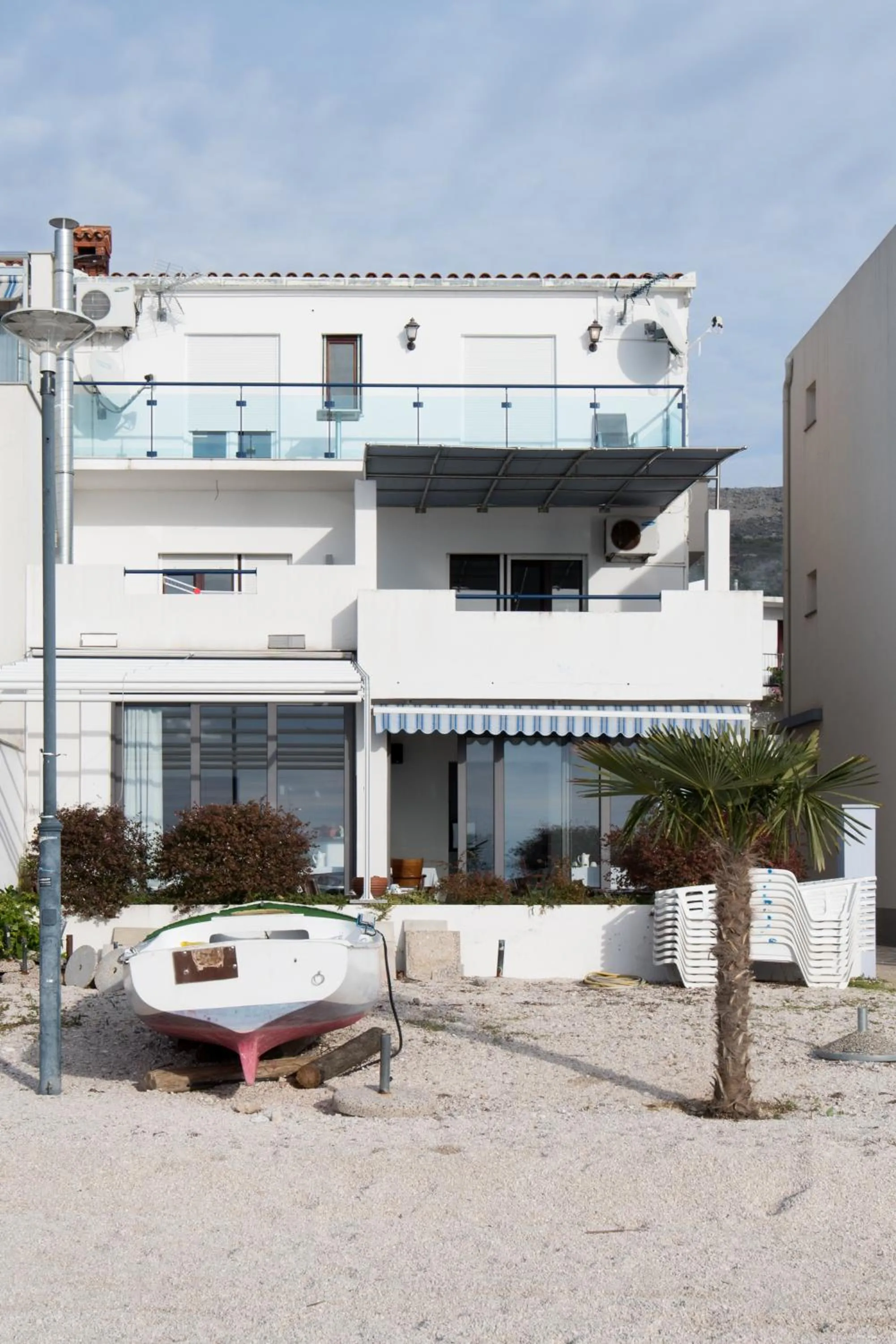 Beach Guesthouse Mediteran