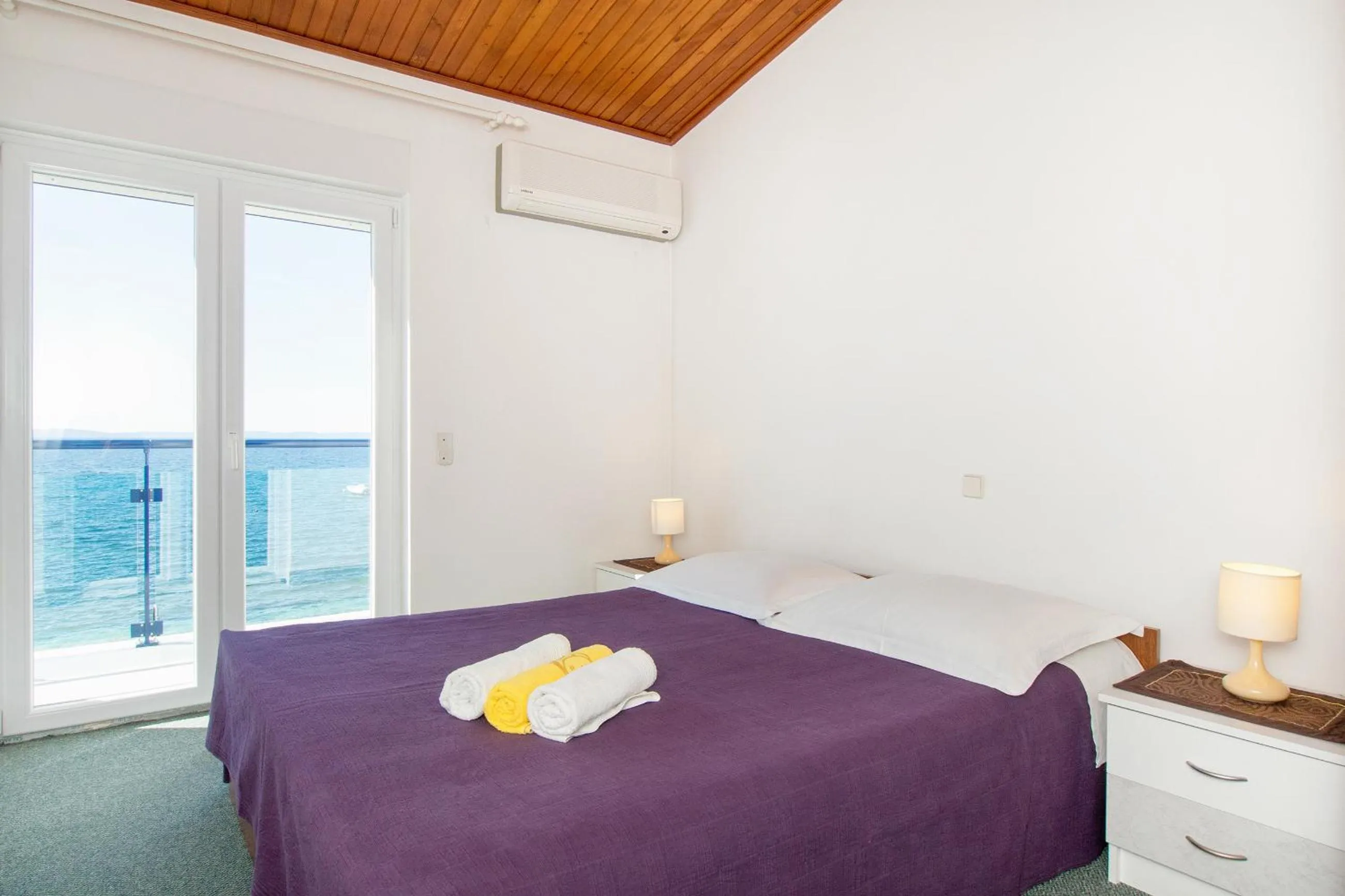 View (from property/room), Bed in Beach Guesthouse Mediteran