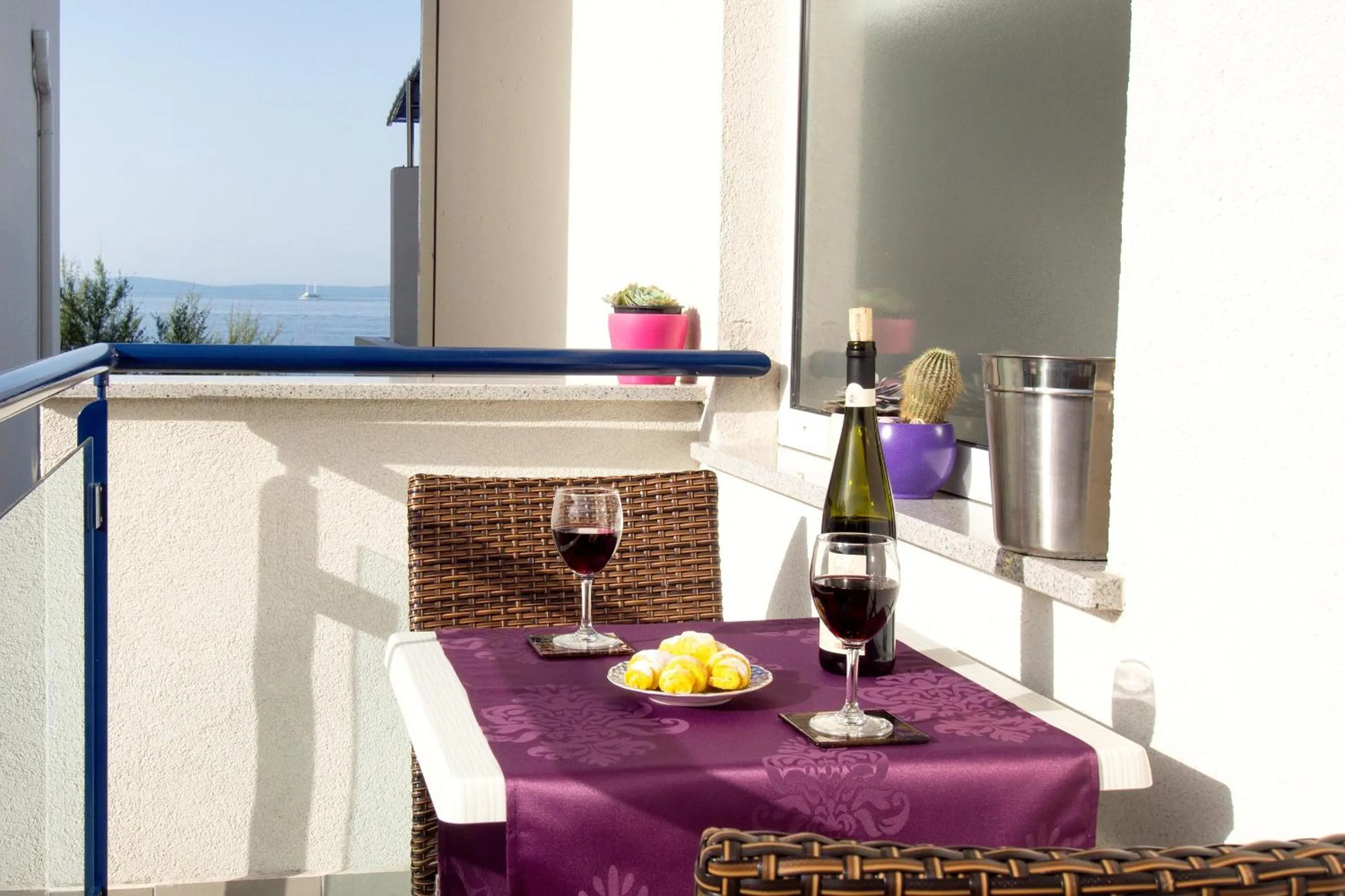 Balcony/Terrace in Beach Guesthouse Mediteran