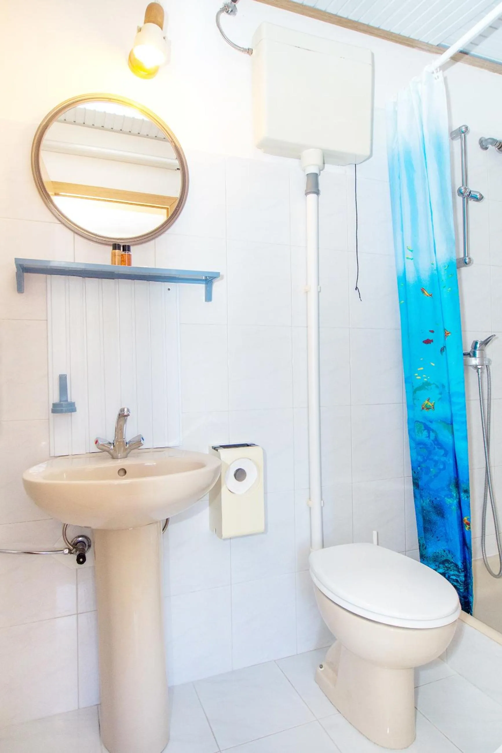 Shower in Beach Guesthouse Mediteran
