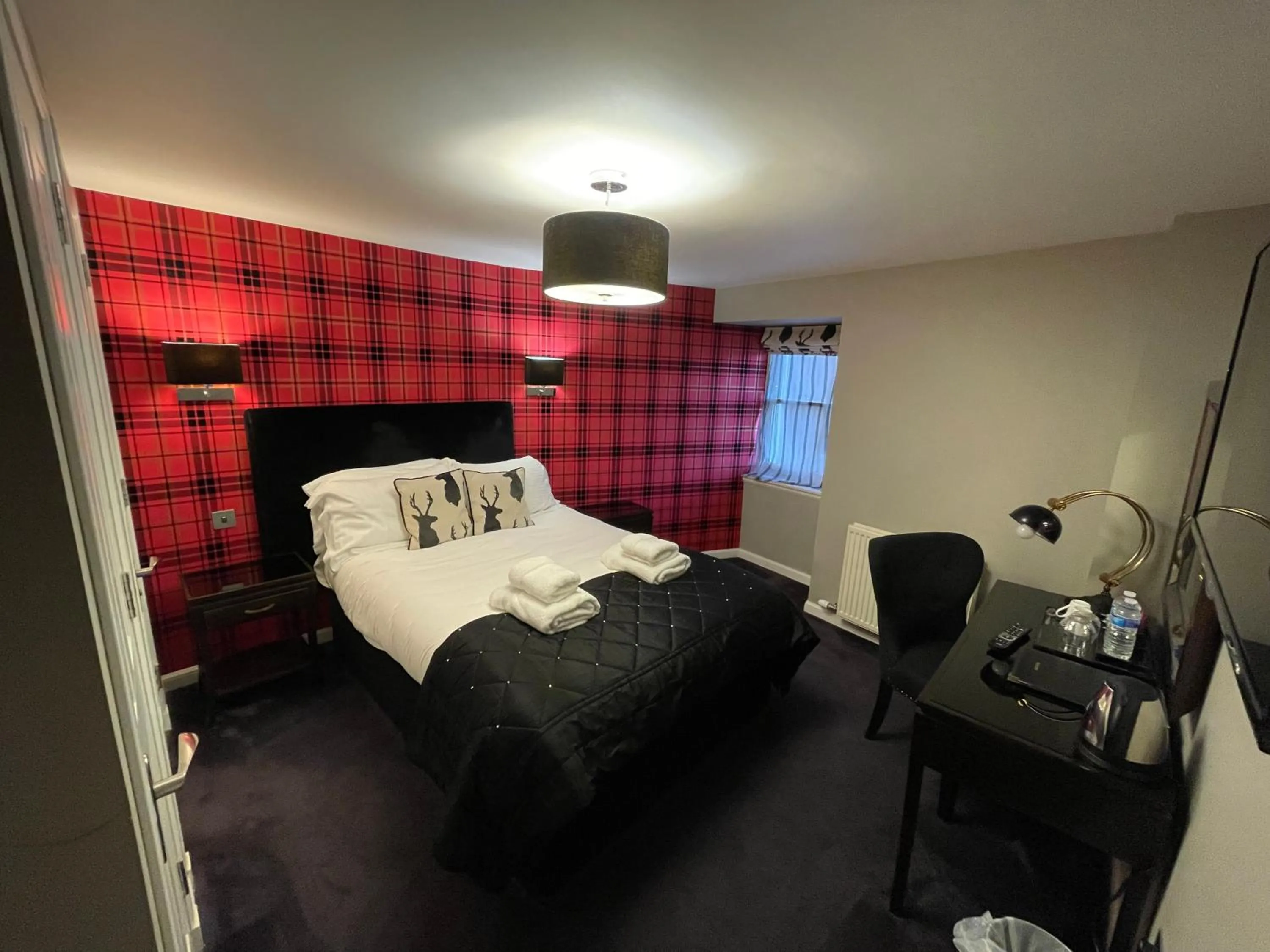 Deluxe Double Room in Shorehead Guest House