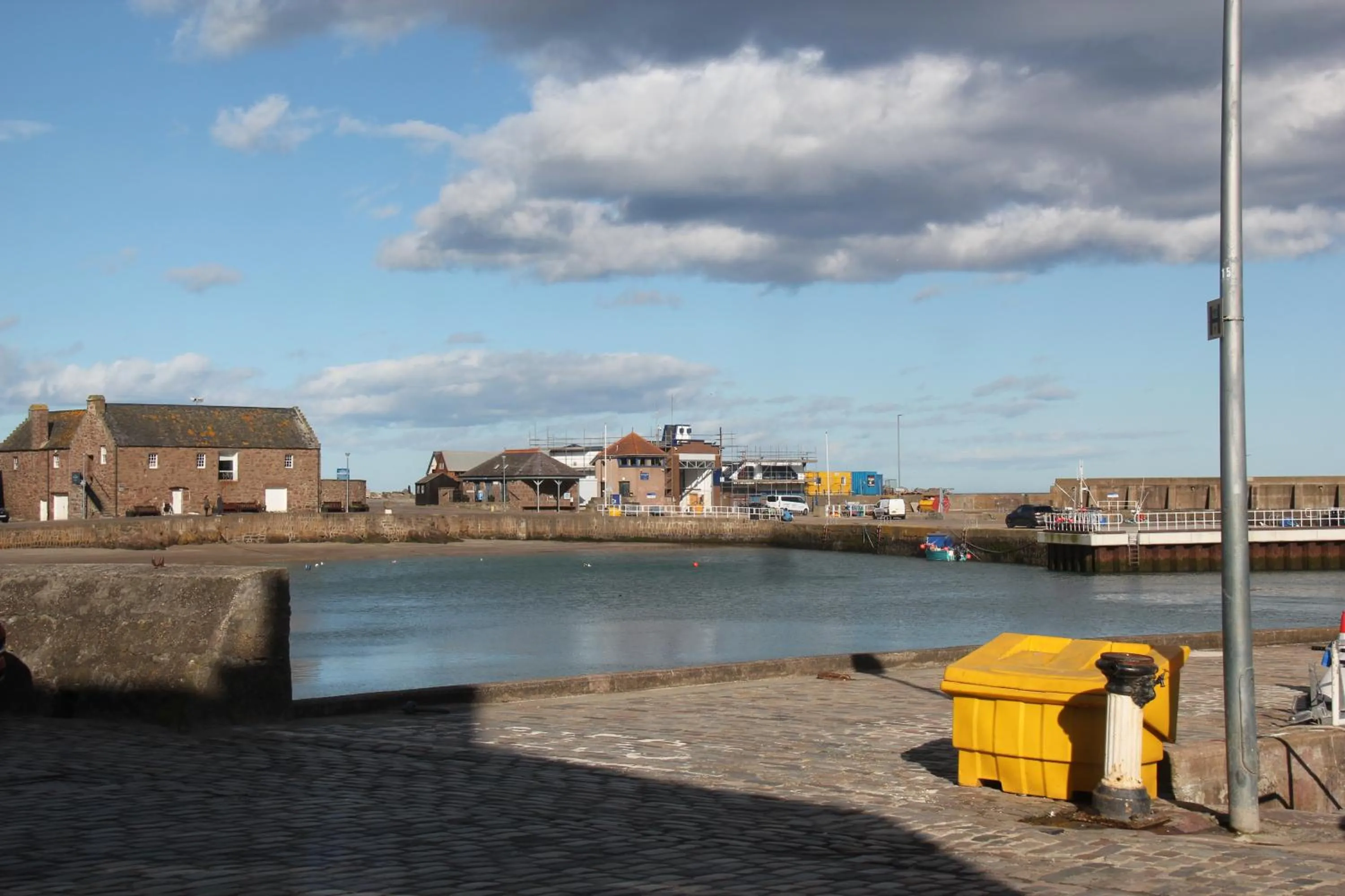 Deluxe Double or Twin Room with Sea View in Shorehead Guest House