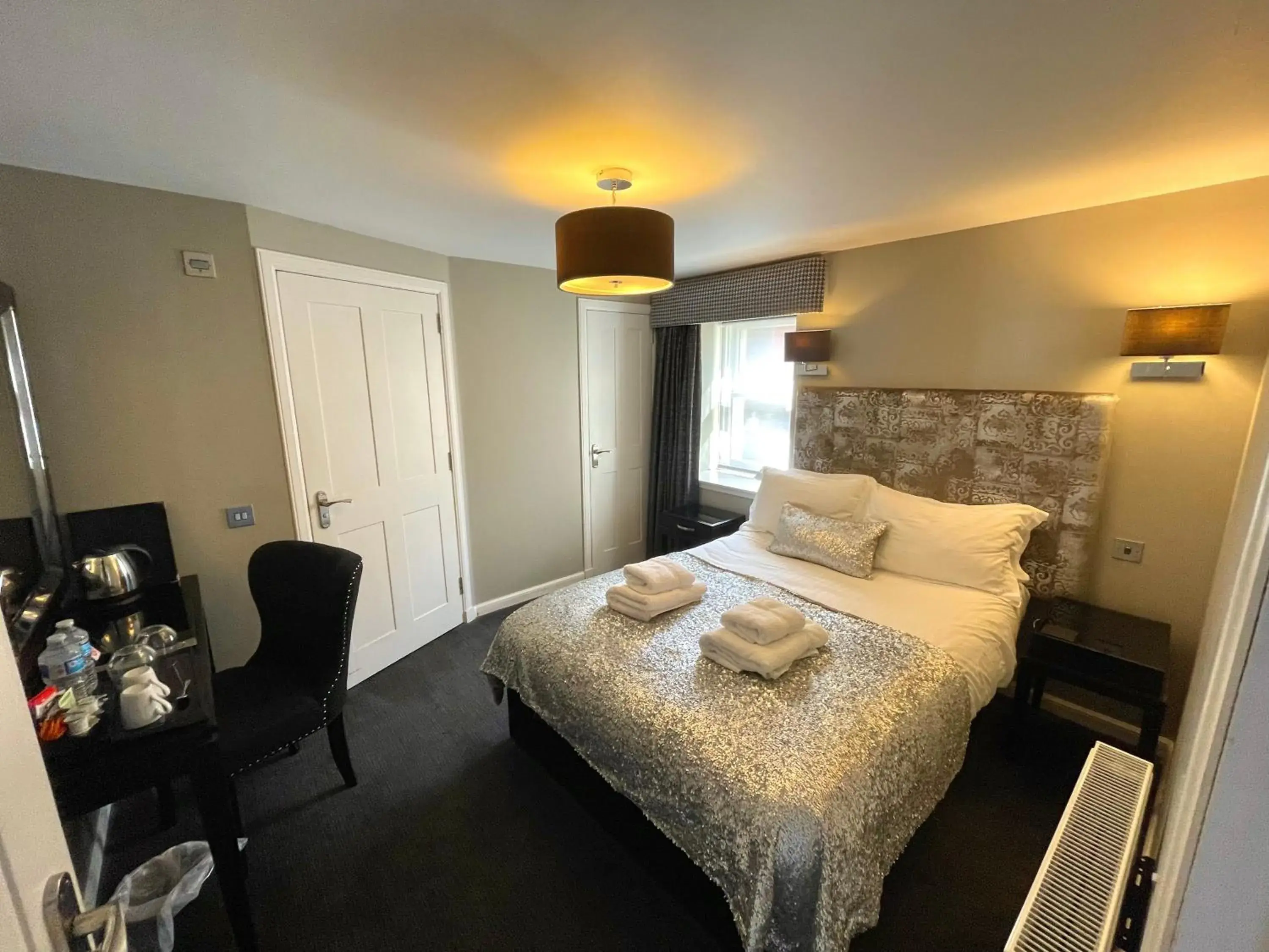 Deluxe Double Room in Shorehead Guest House Deluxe Double Room in Shorehead Guest House