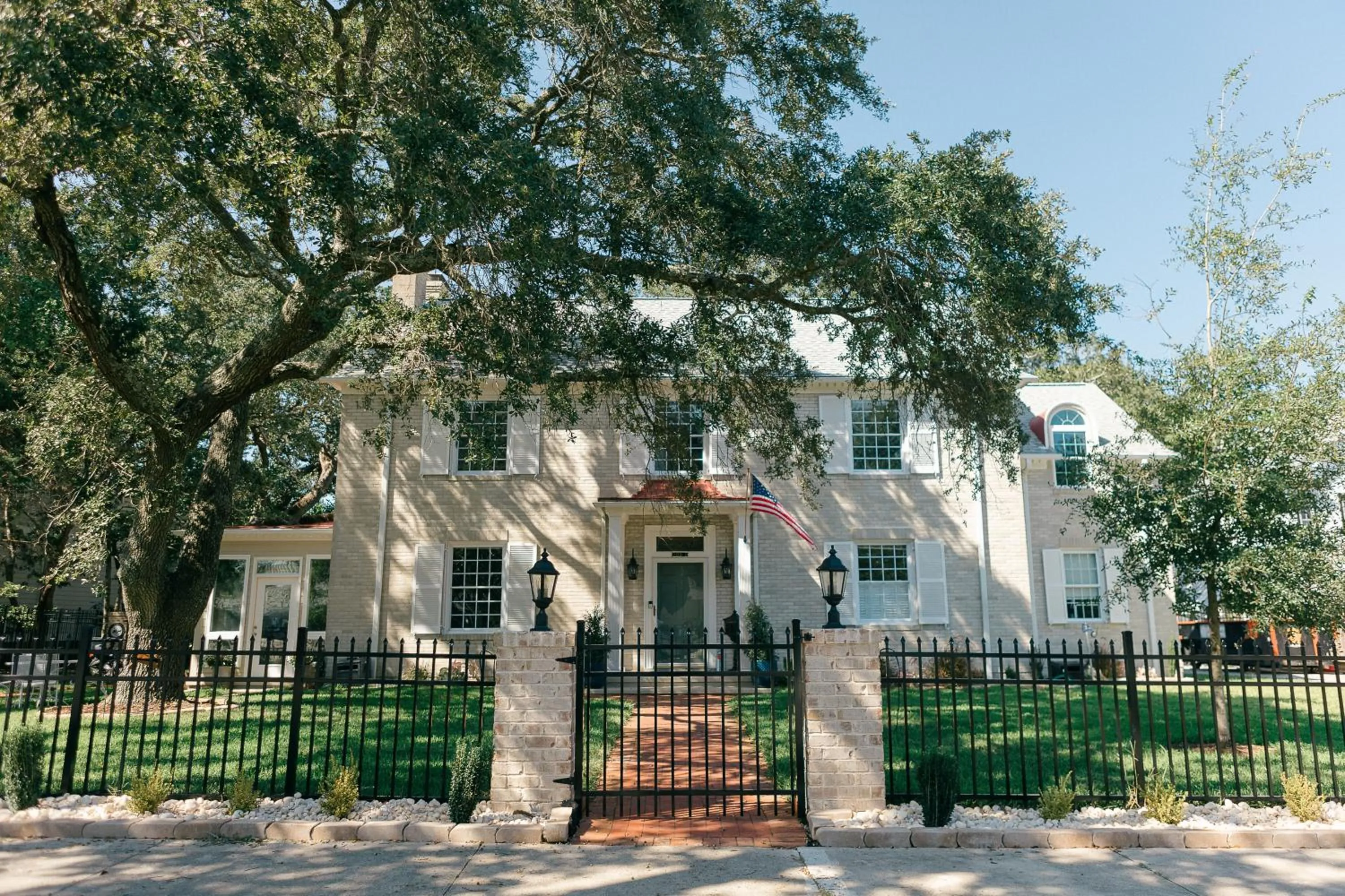 The Carriage House Inn Bed and Breakfast