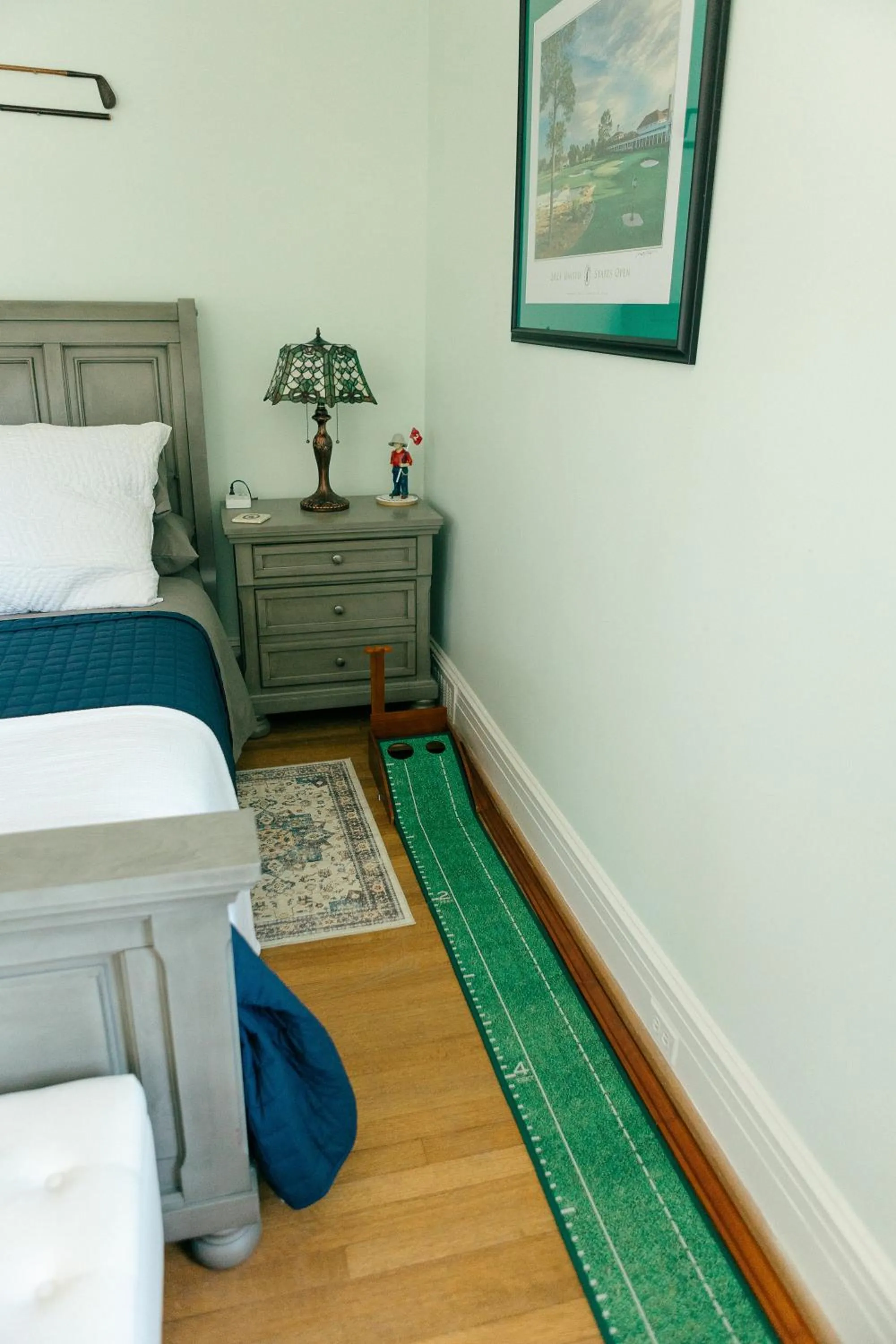 Deluxe Double Room with Shower in The Carriage House Inn Bed and Breakfast