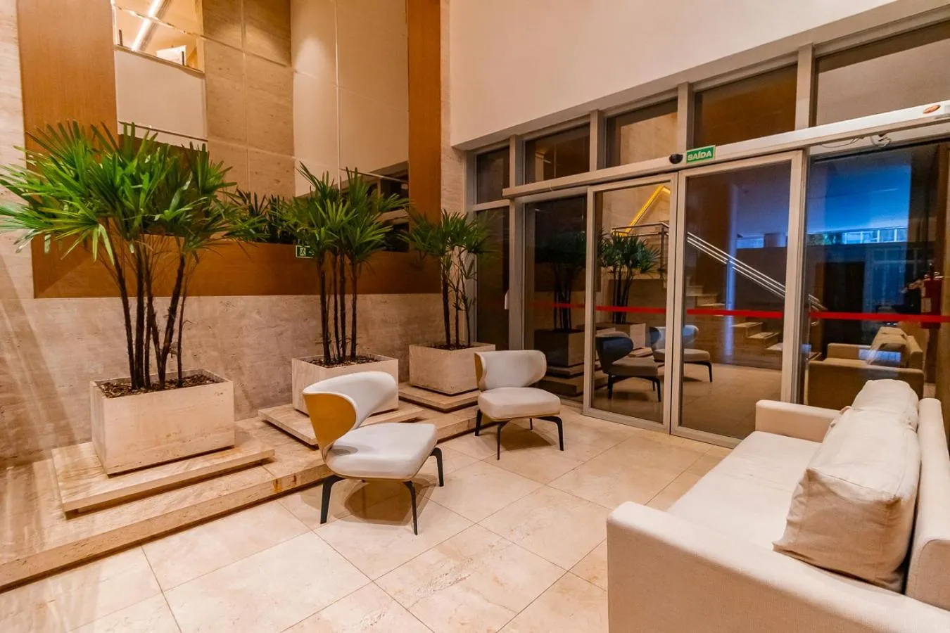 Restaurant/places to eat in OZPED Flats Particulares Edifício Alvorada