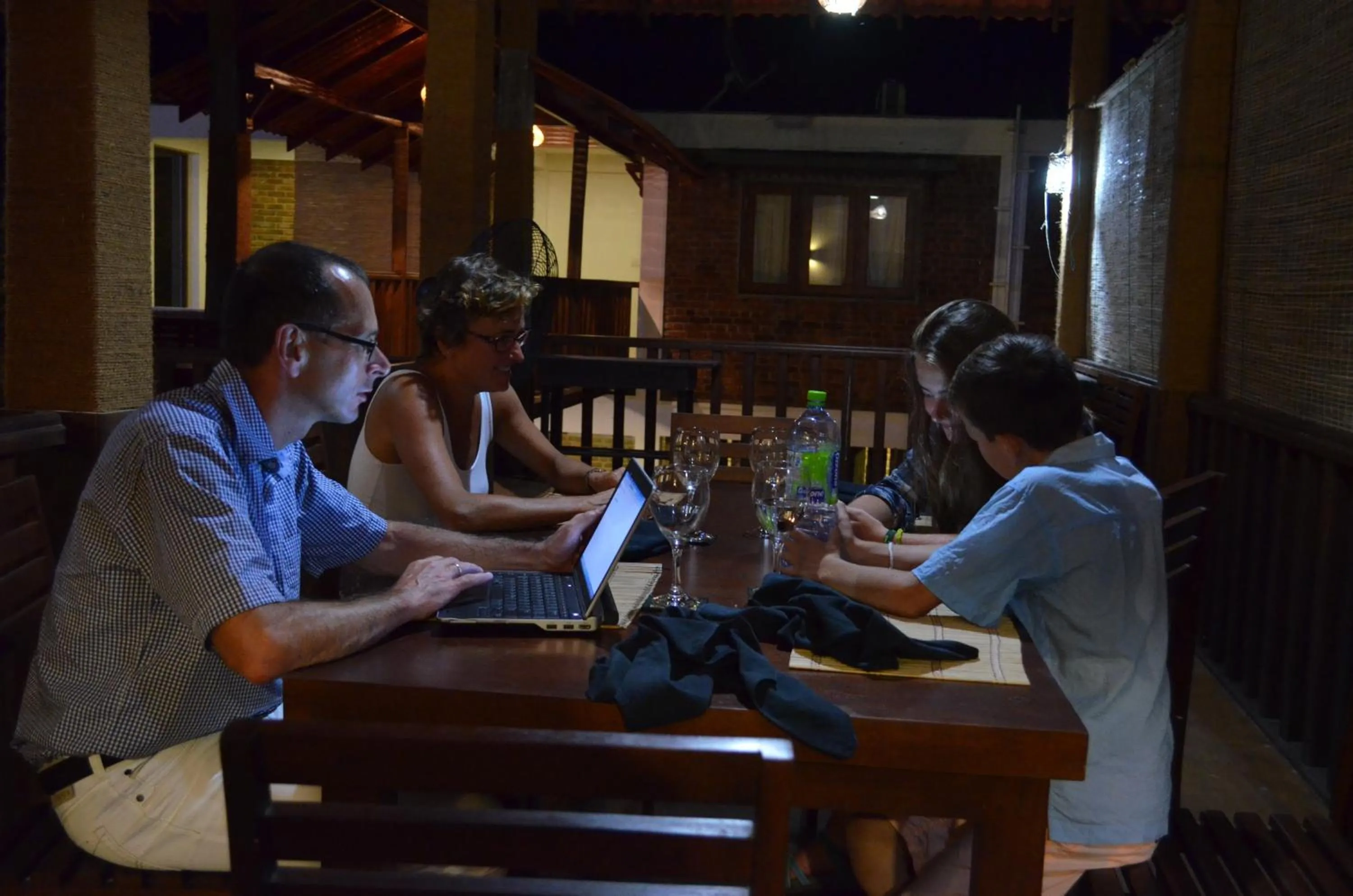 Family in Vallee 69 Eco Villa-Tissa,Yala