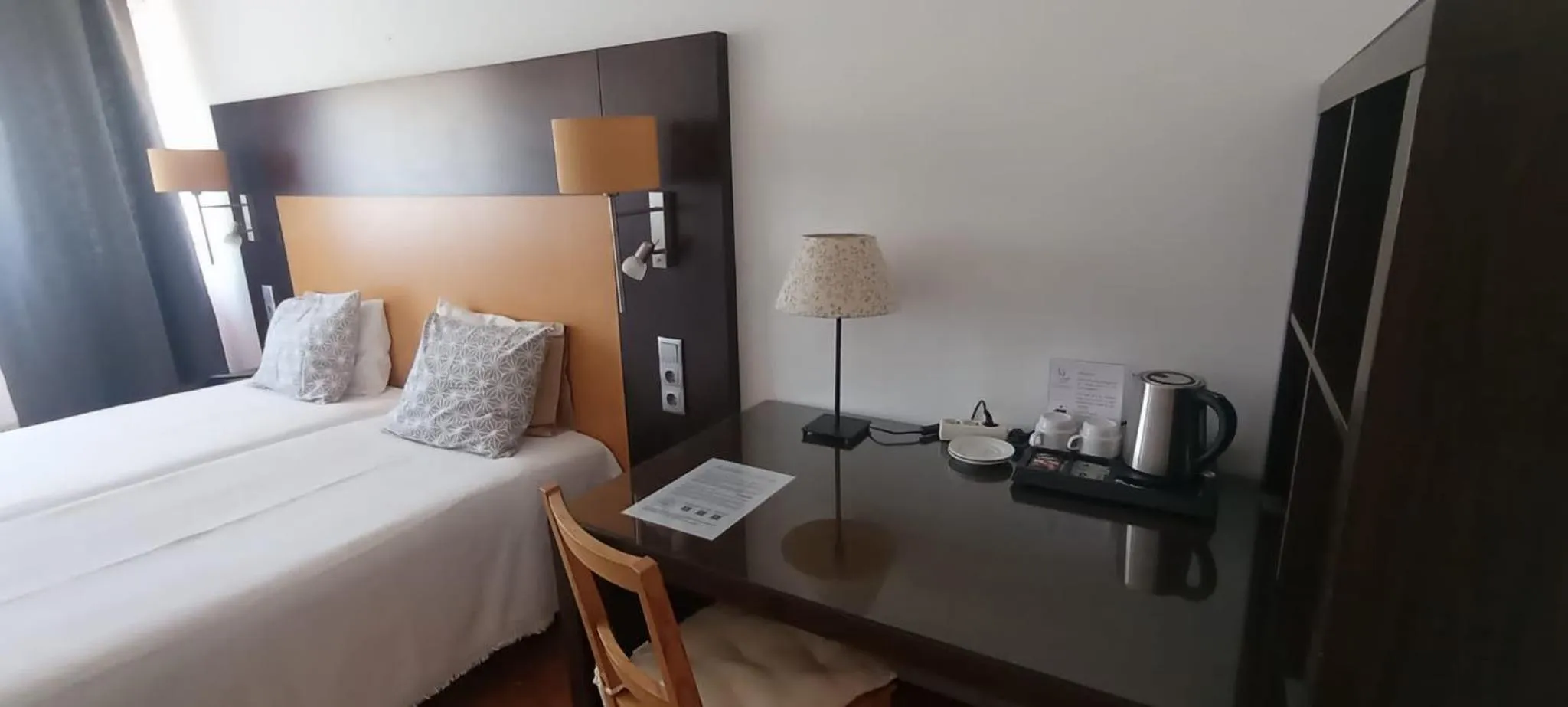 Coffee/tea facilities, Bed in Discovery Apartment Benfica