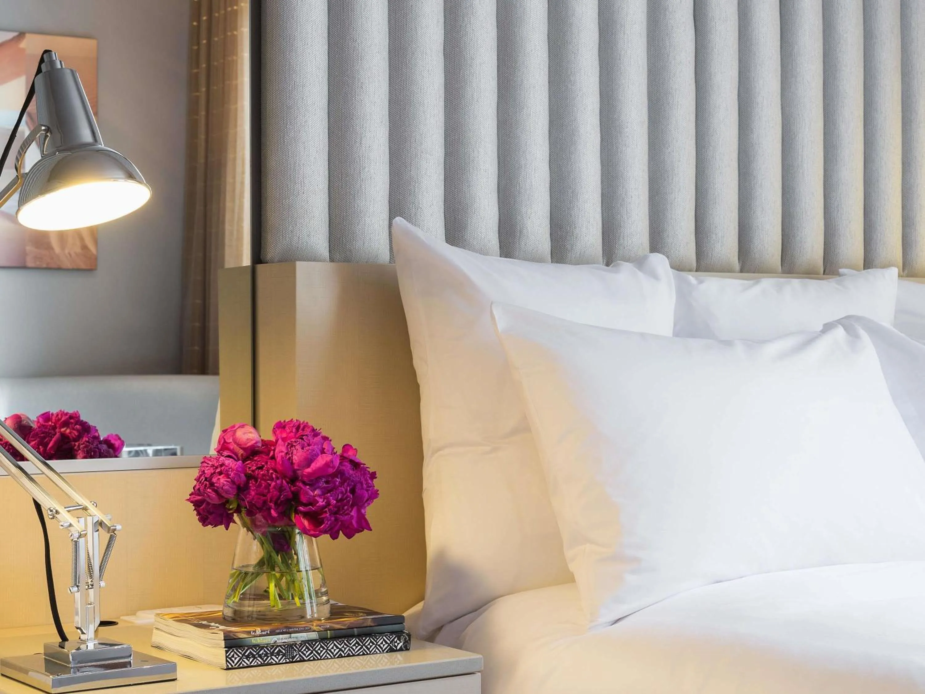 Bedroom, Bed in 21c Museum Hotel Durham