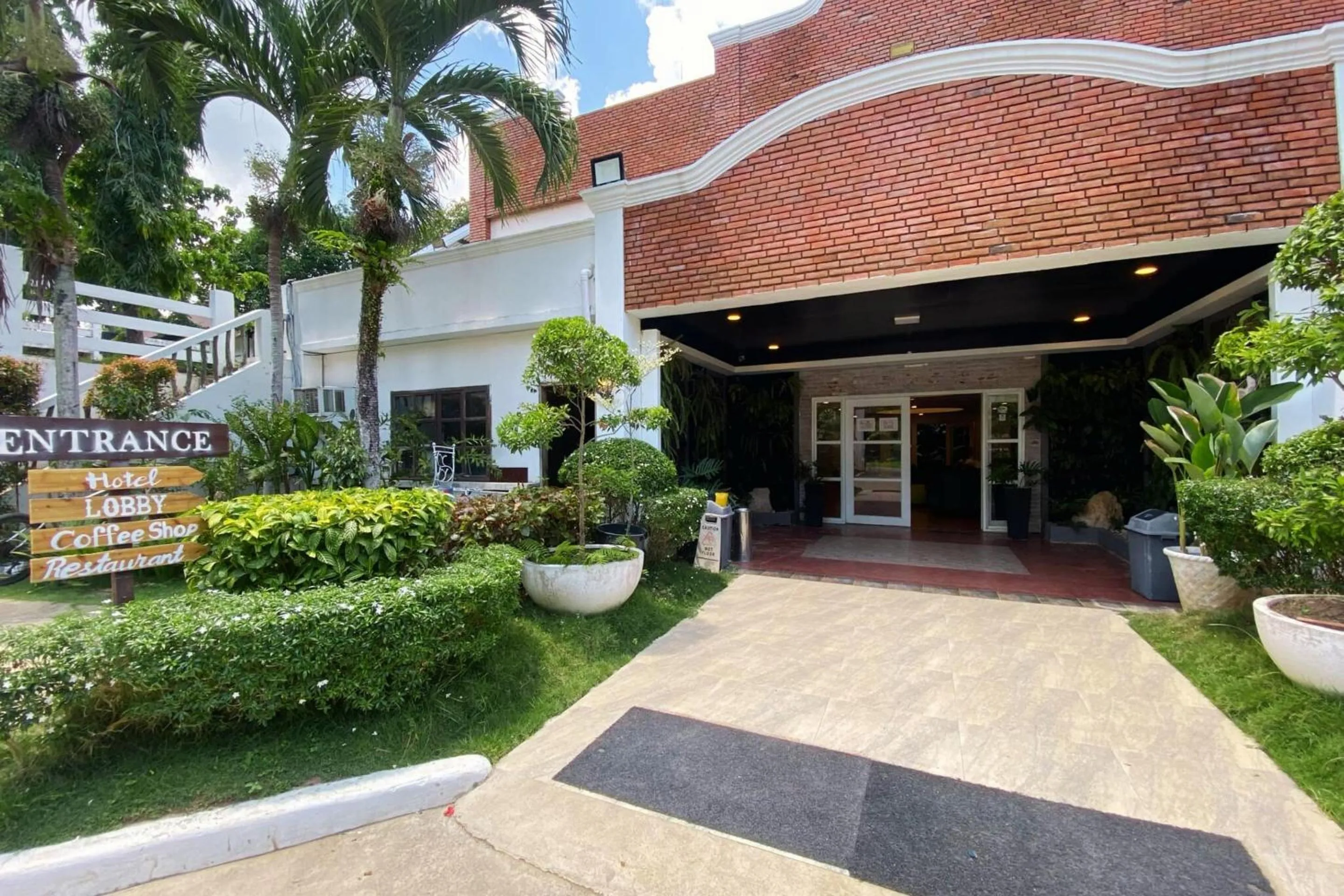 The Ranch Resort Cebu powered by Cocotel