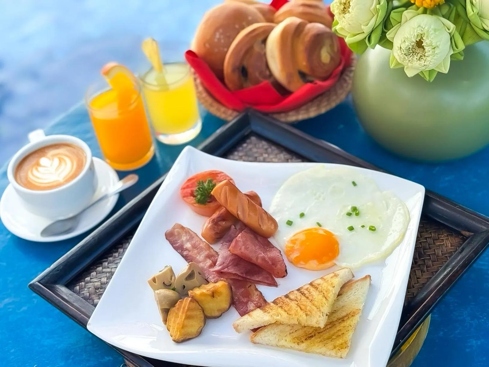 Breakfast in VPlus Hotel