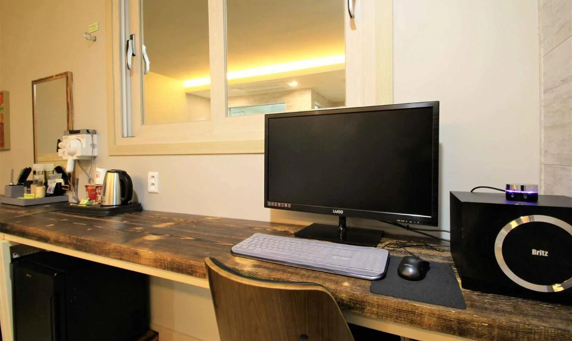 hair dryier in Jade hotel