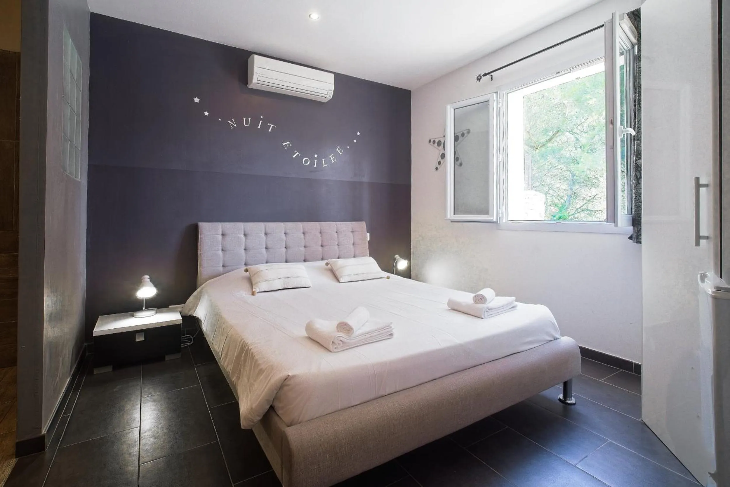 Bed in B&B Villa Chante Coucou