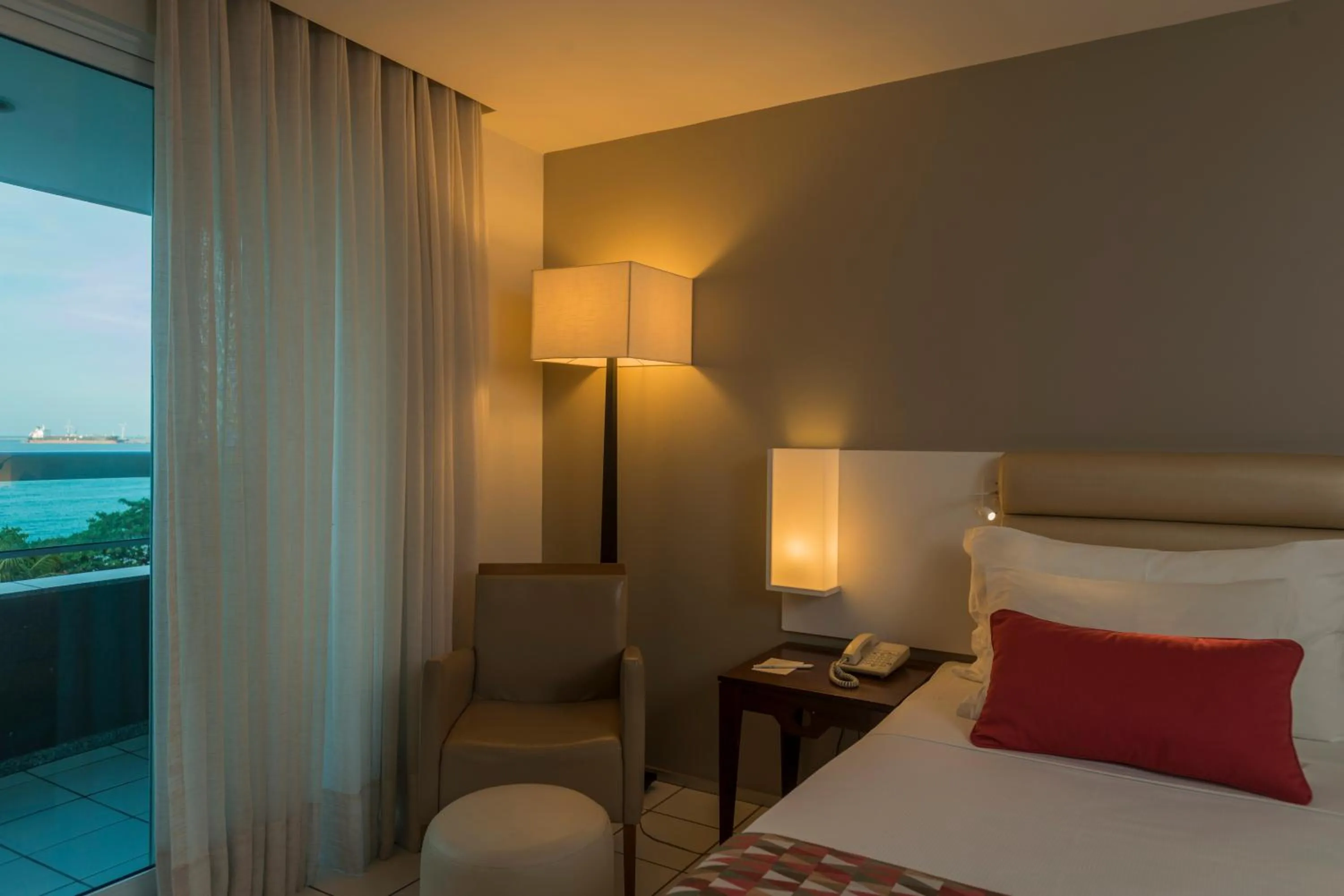 Photo of the whole room, Bed in Hotel Luzeiros Fortaleza