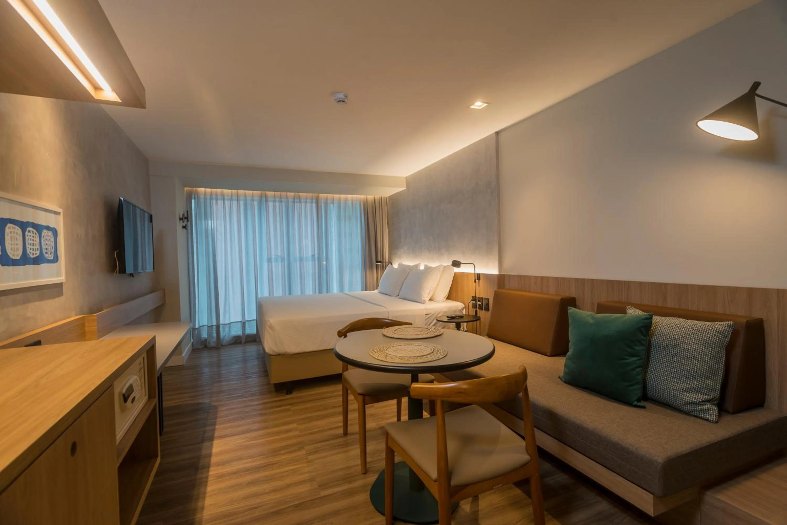 Photo of the whole room, Bed in Hotel Luzeiros Fortaleza