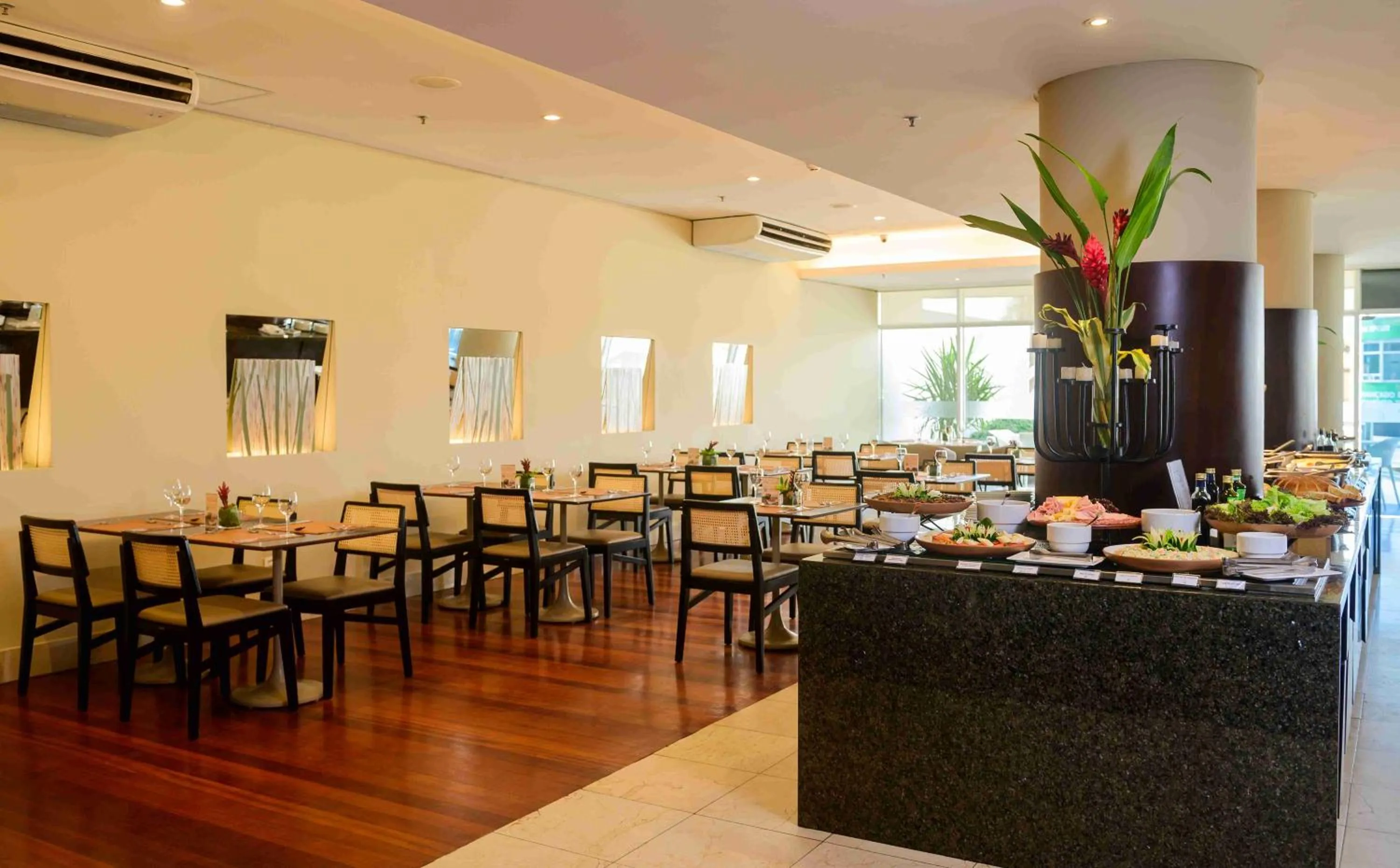 Restaurant/places to eat in Hotel Luzeiros Fortaleza