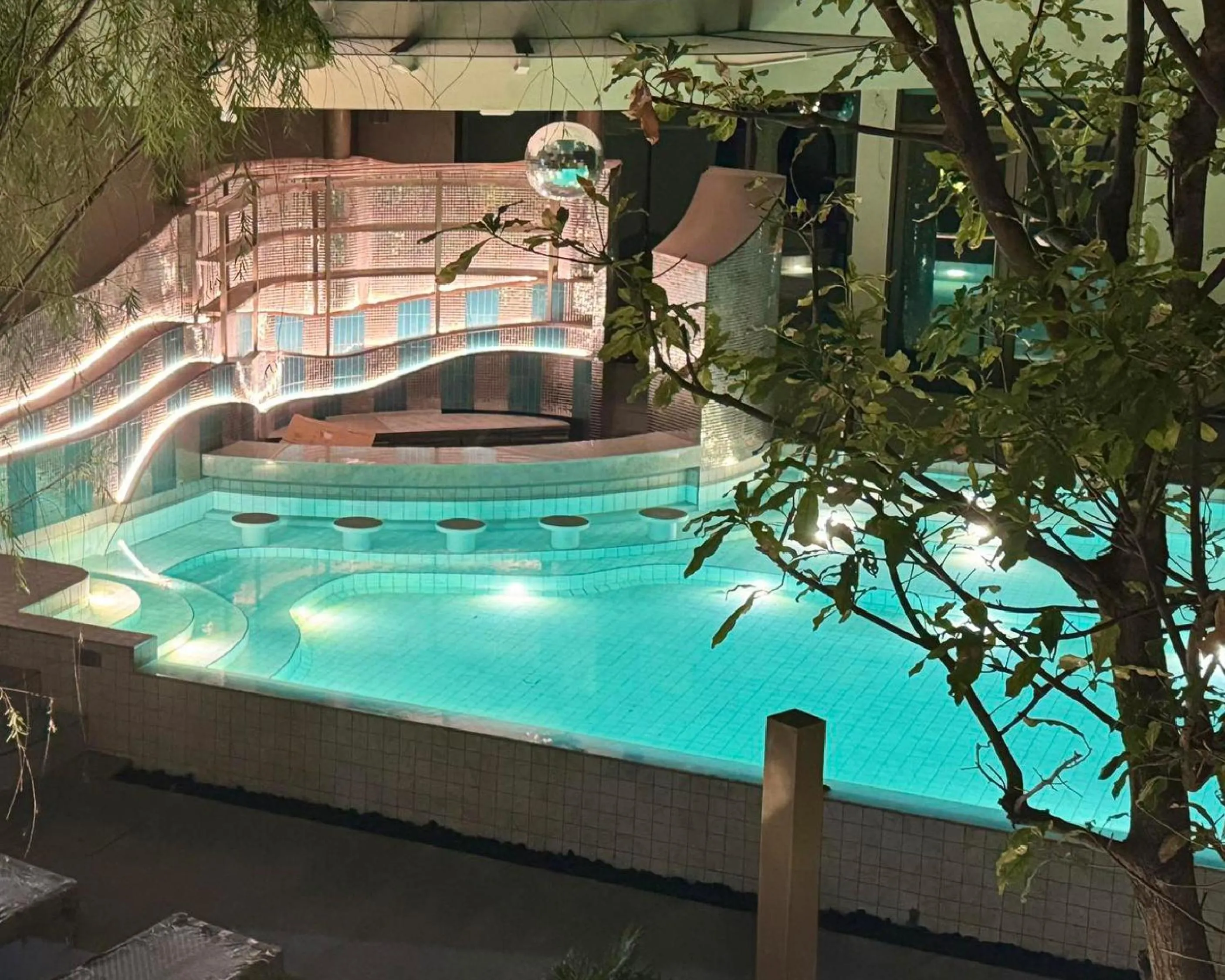 Swimming pool in Marni Pattaya