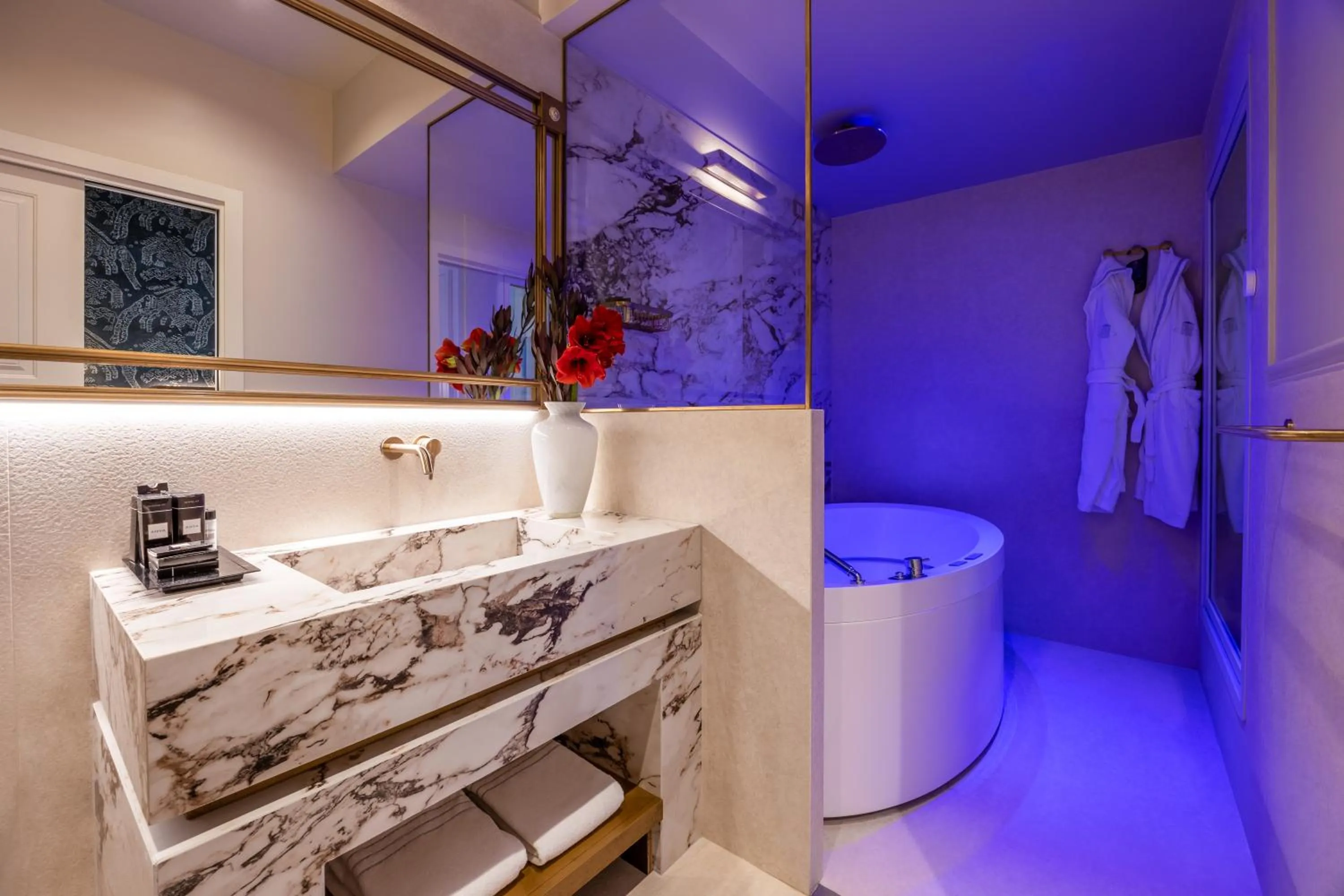 Bathroom in HT6 Hotel Roma