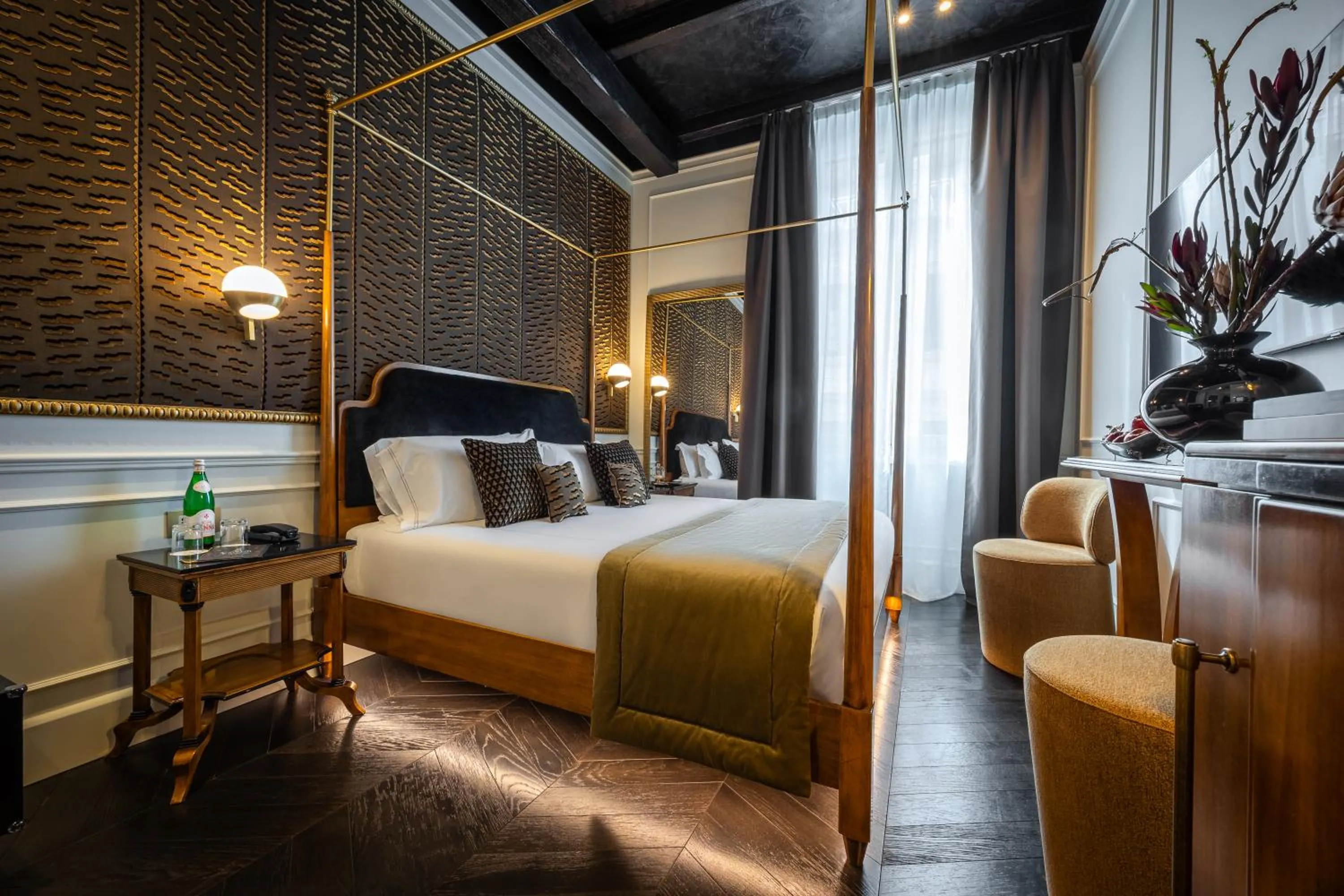 Photo of the whole room, Bed in HT6 Hotel Roma