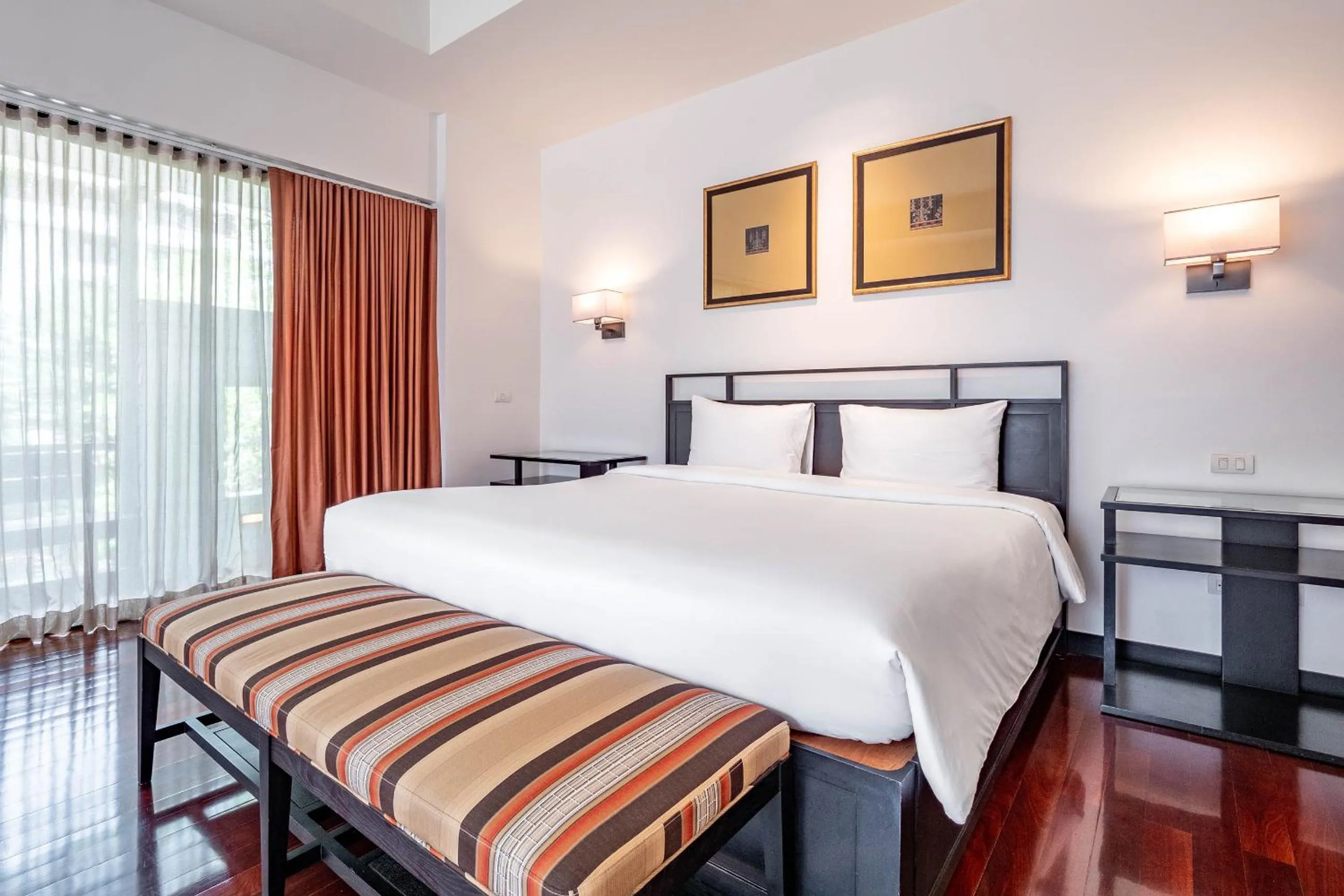 Bed in Luxe Residence