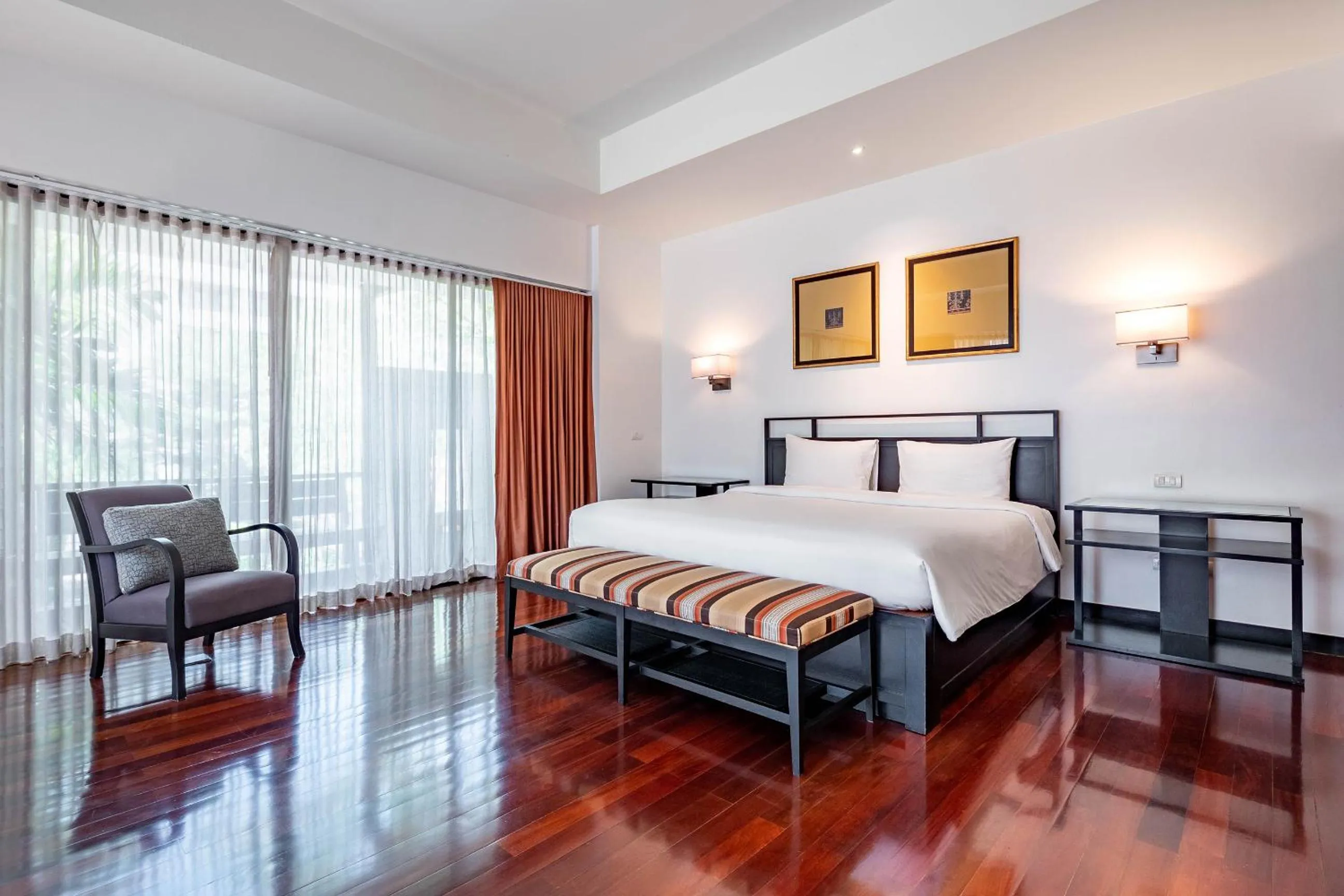 Bed in Luxe Residence