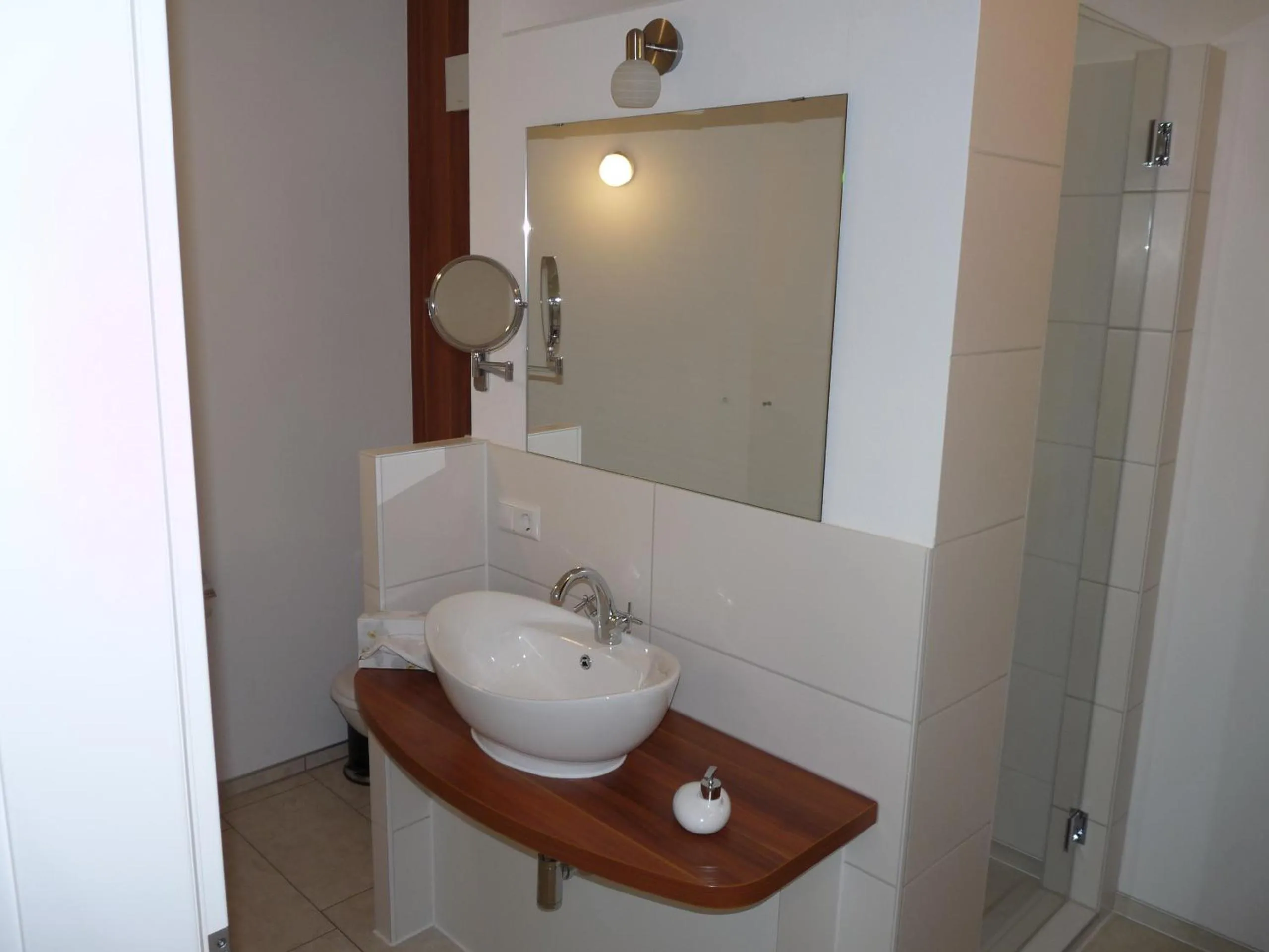 Bathroom in Gästehaus "Unsere Stadtvilla" Hechingen