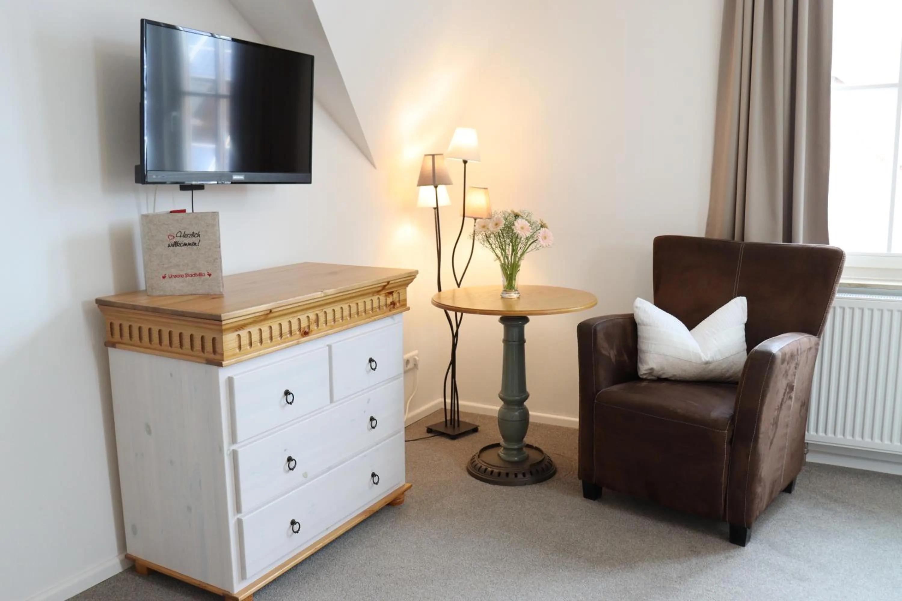 TV and multimedia in Gästehaus "Unsere Stadtvilla" Hechingen
