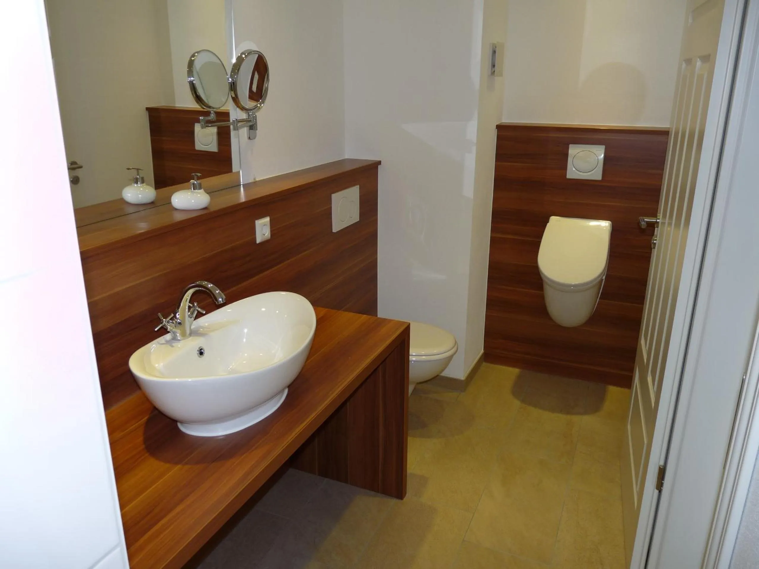 Bathroom in Gästehaus "Unsere Stadtvilla" Hechingen