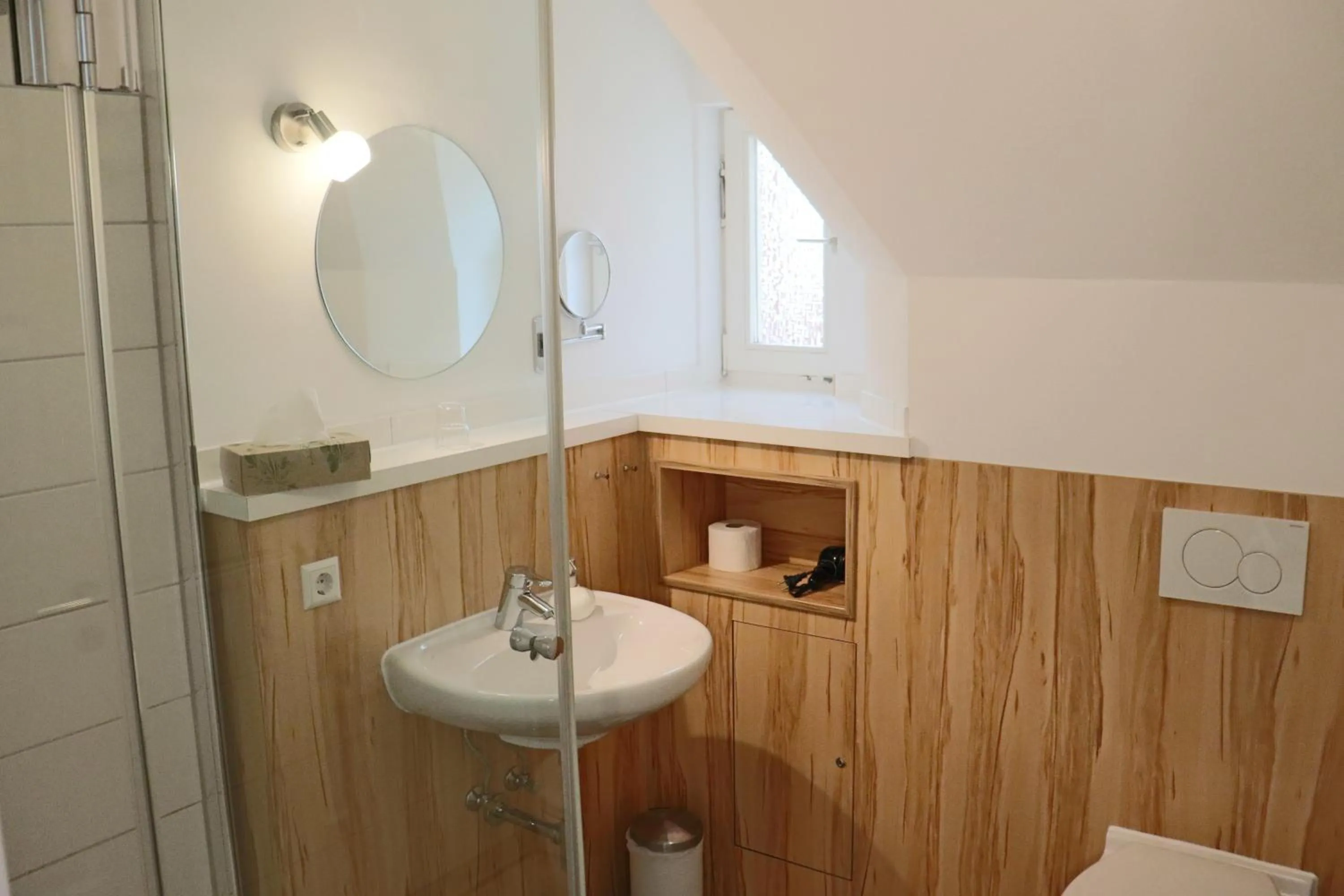Bathroom in Gästehaus "Unsere Stadtvilla" Hechingen