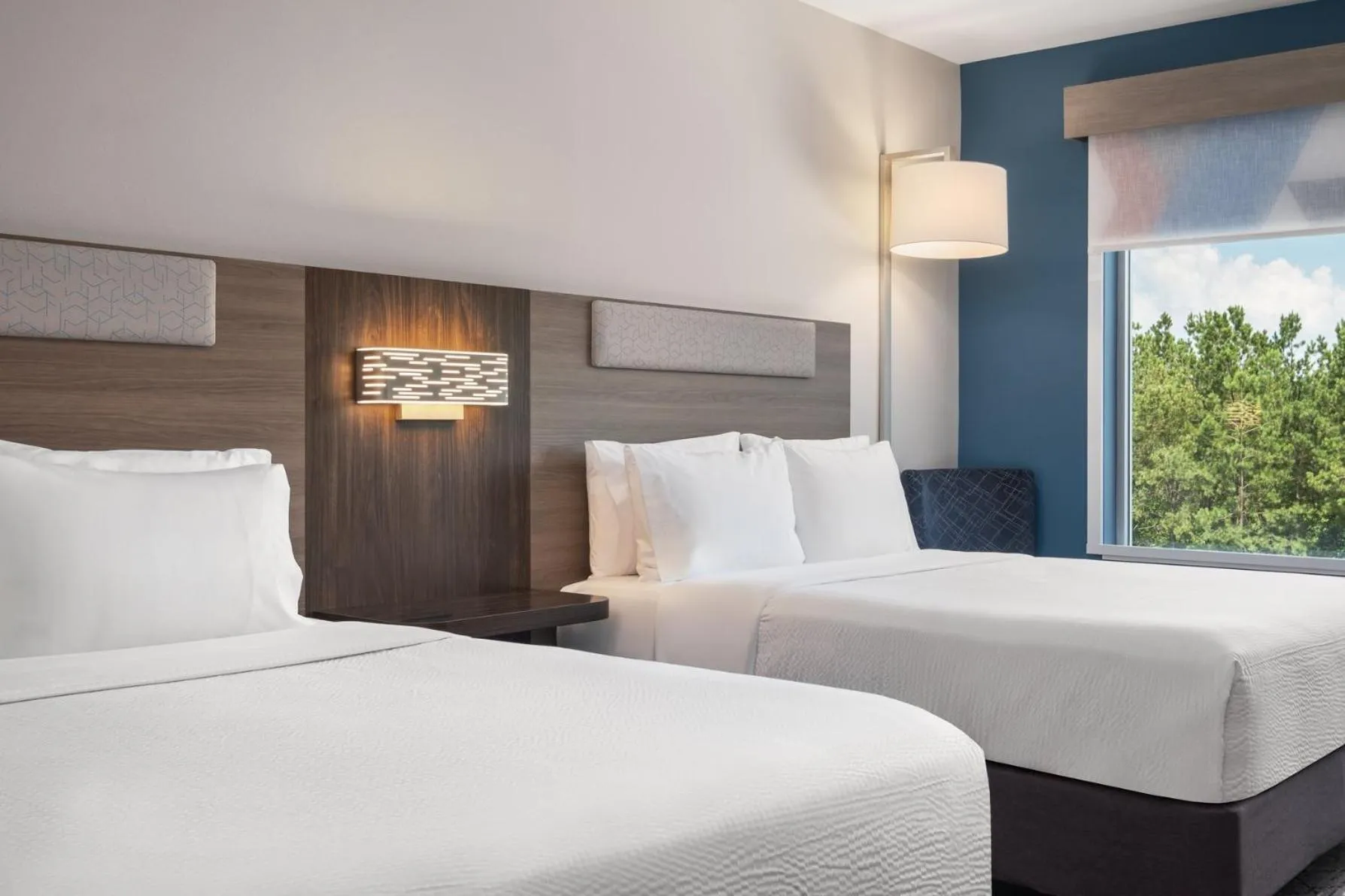 Photo of the whole room, Bed in Holiday Inn Express & Suites Buford - Mall of Georgia by IHG