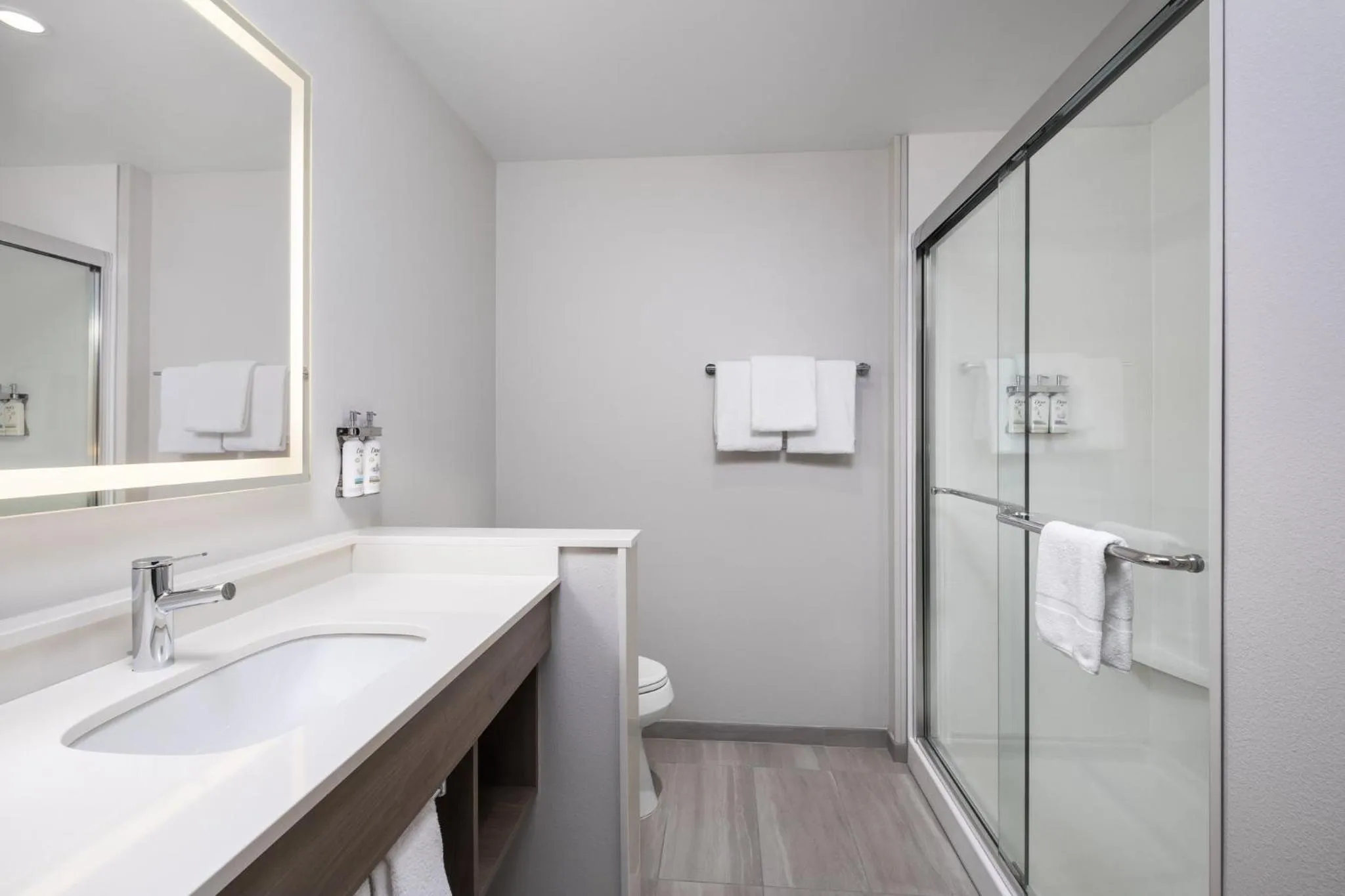 Photo of the whole room in Holiday Inn Express & Suites Buford - Mall of Georgia by IHG