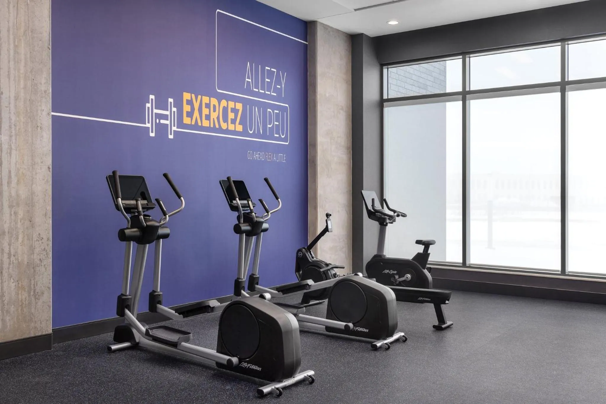 Spa and wellness centre/facilities in Holiday Inn Express Montreal Airport - St-Laurent by IHG