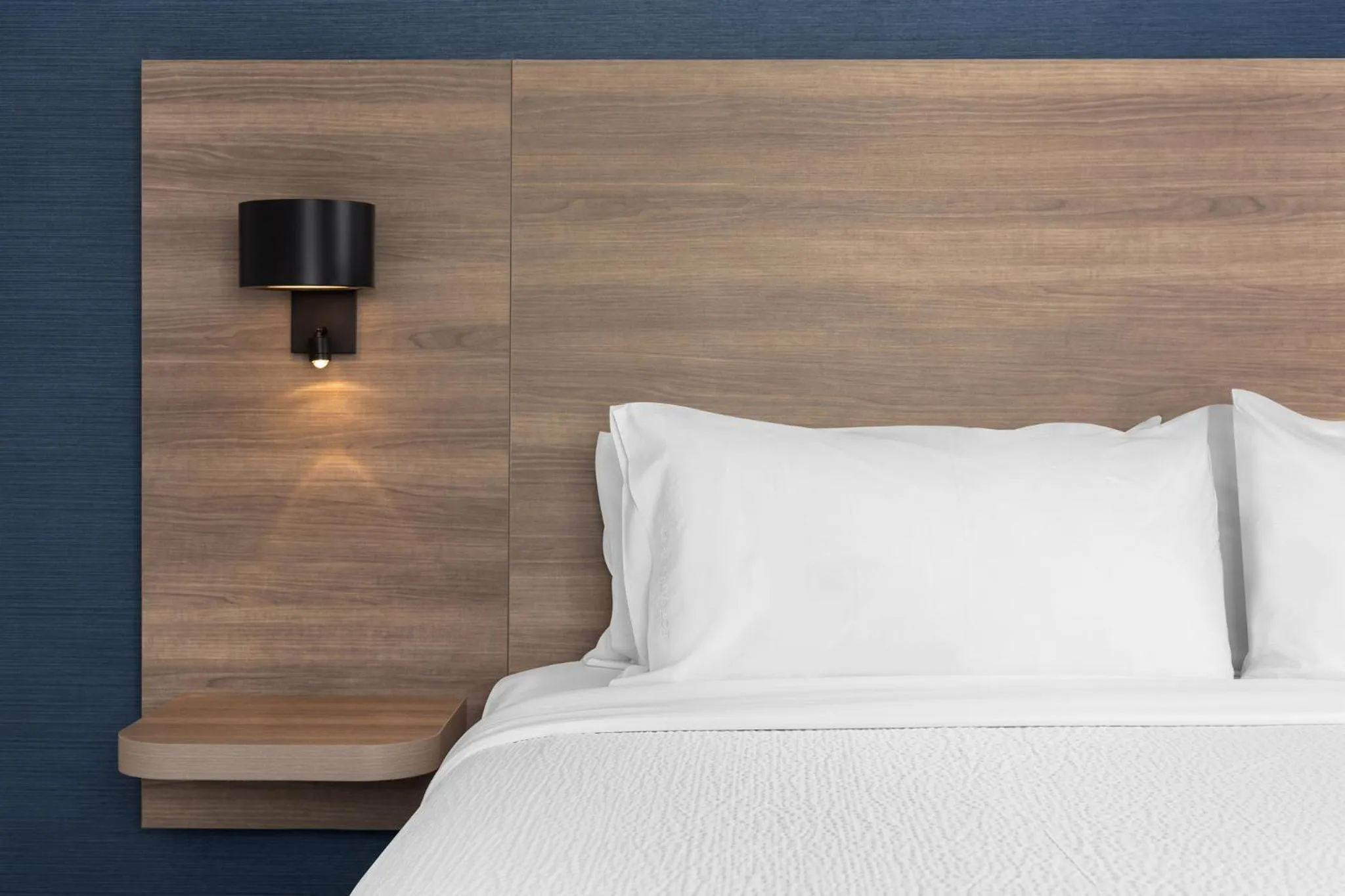 Photo of the whole room in Holiday Inn Express Montreal Airport - St-Laurent by IHG