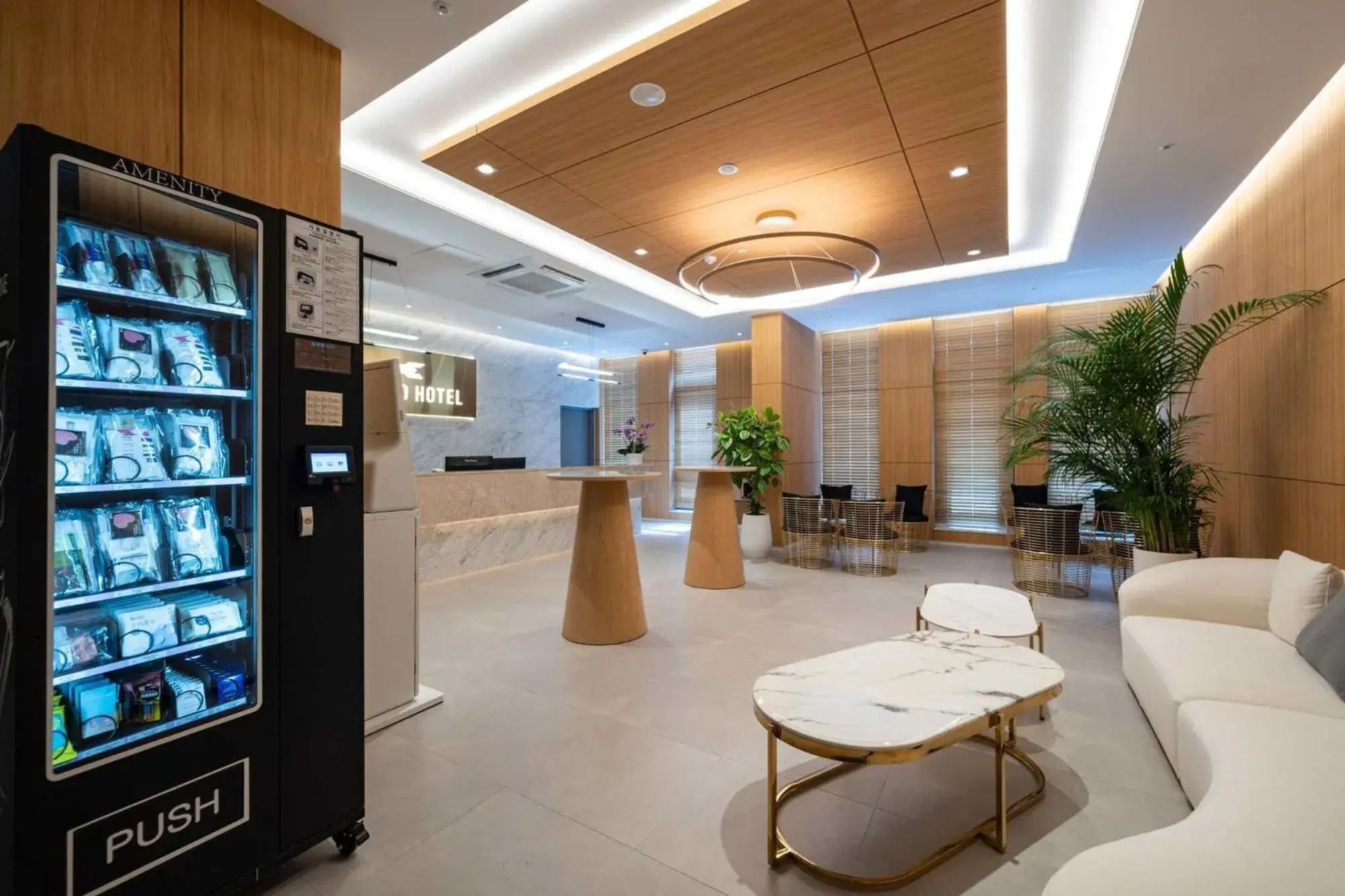 Lobby or reception in The hound hotel bandalseom2 Lobby or reception in The hound hotel bandalseom2